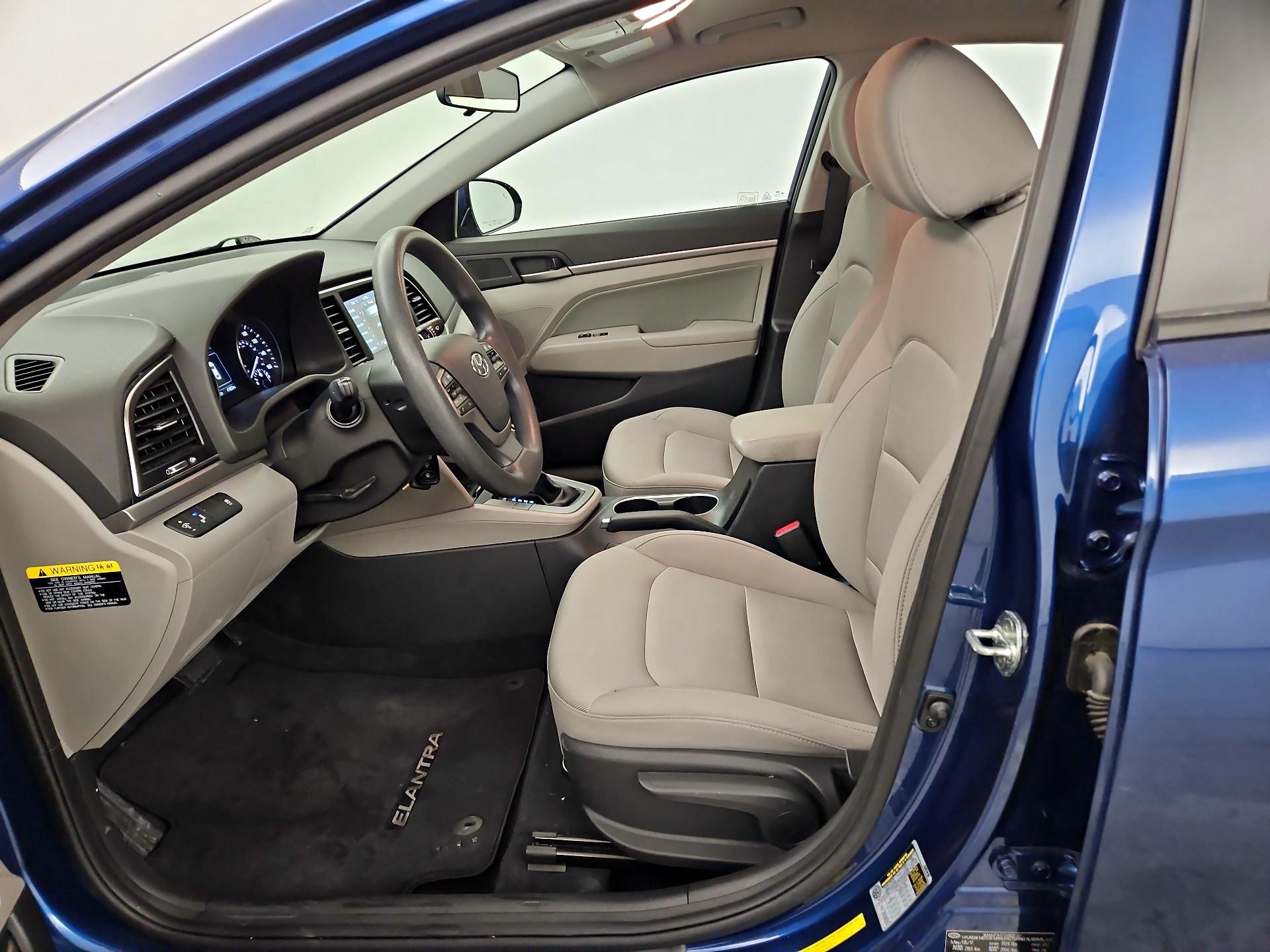 Thumbnail: 2018 Hyundai Elantra - 11