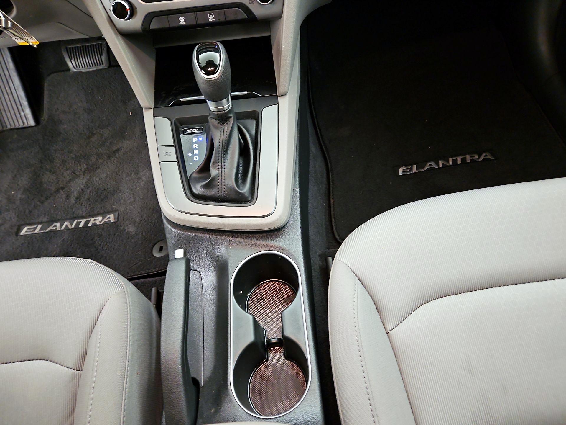 Thumbnail: 2018 Hyundai Elantra - 17