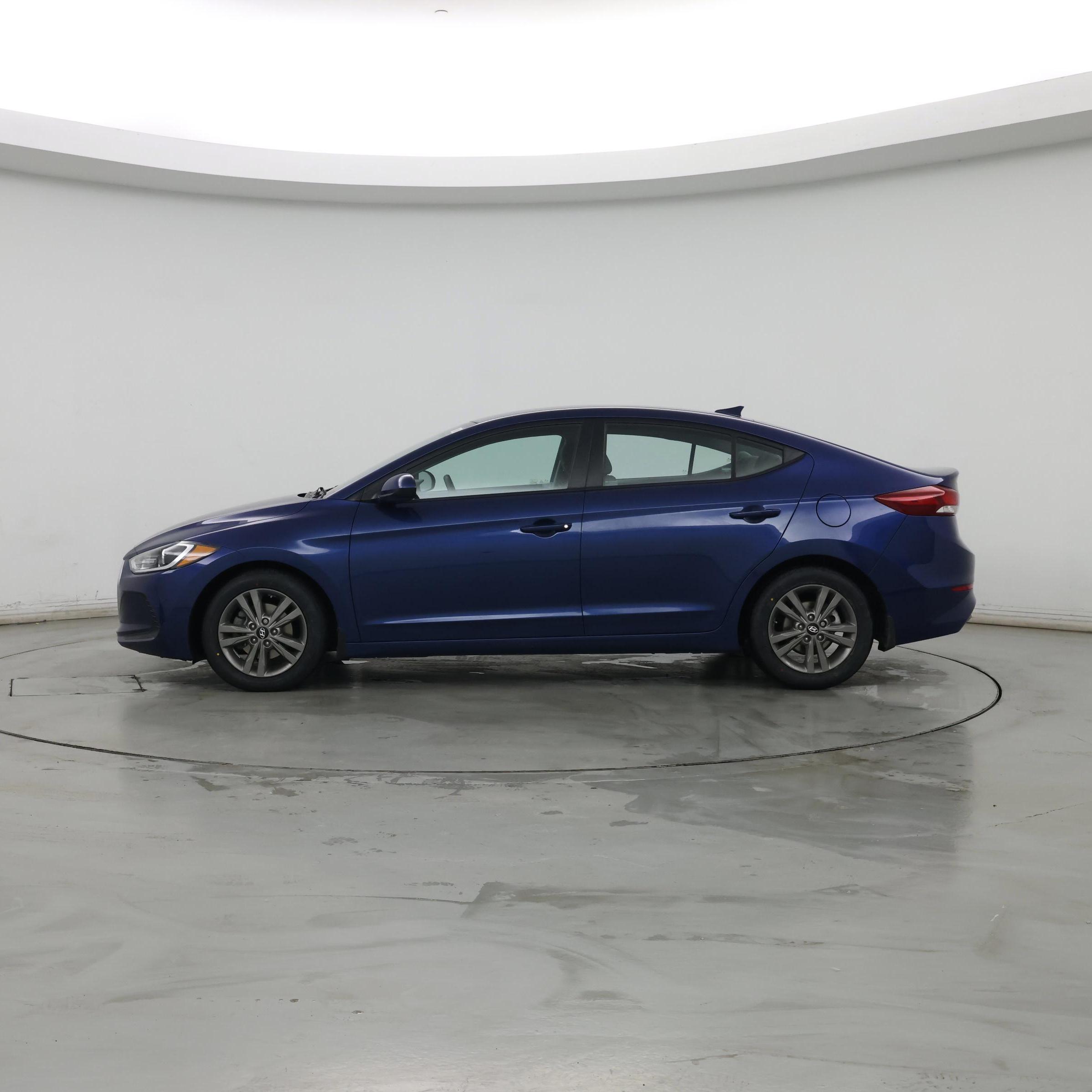 Thumbnail: 2018 Hyundai Elantra - 3