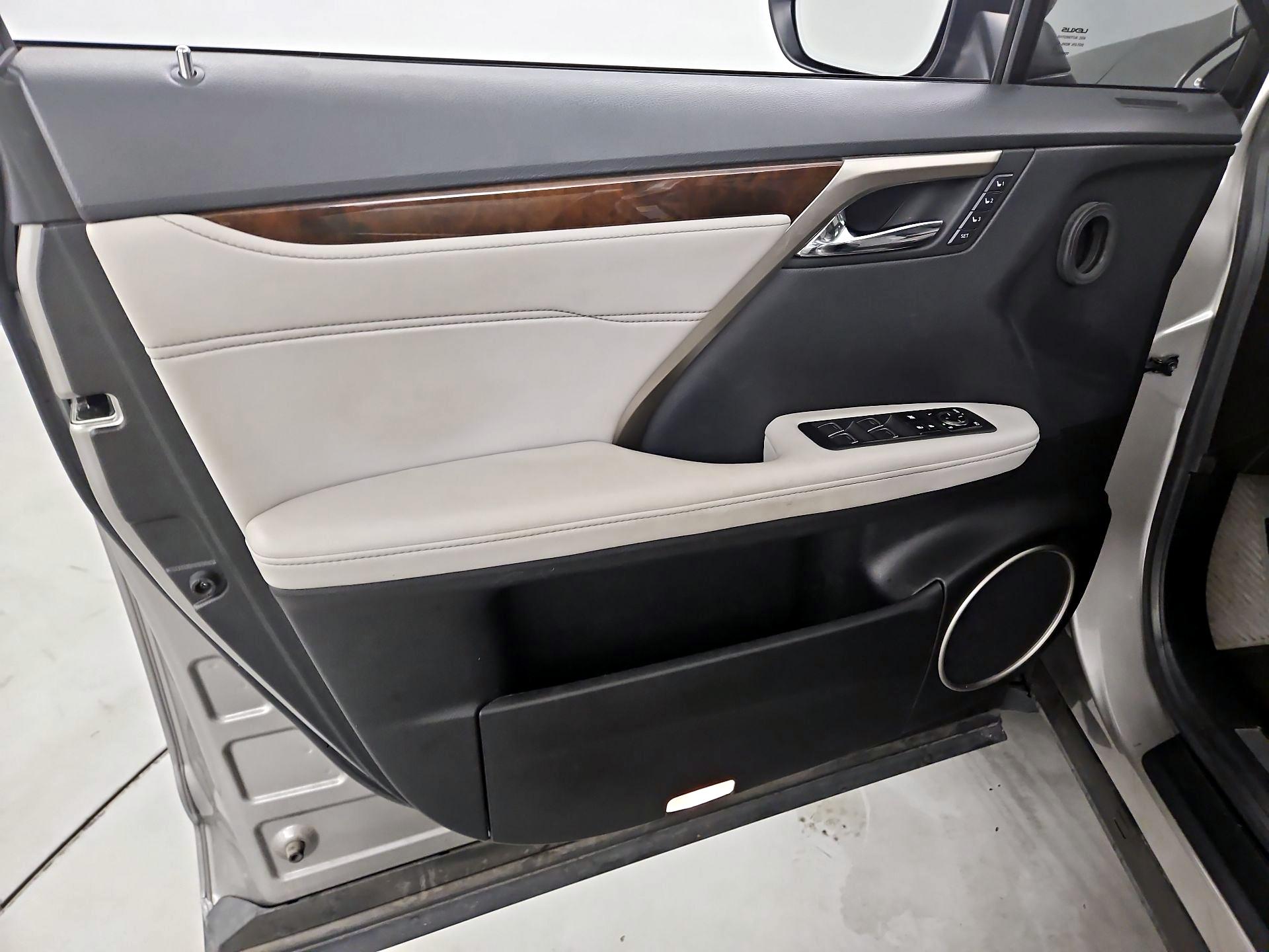 Thumbnail: 2019 Lexus RX - 12