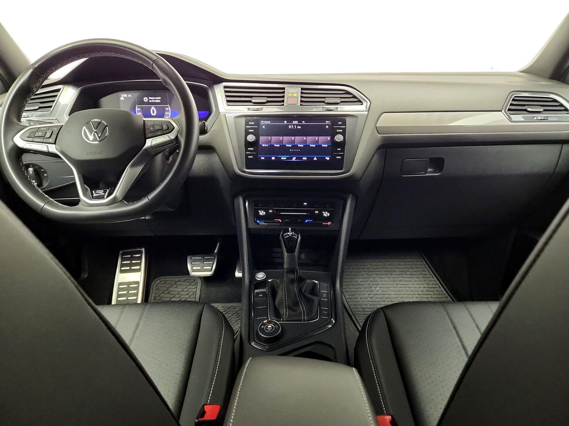 Thumbnail: 2023 Volkswagen Tiguan - 9