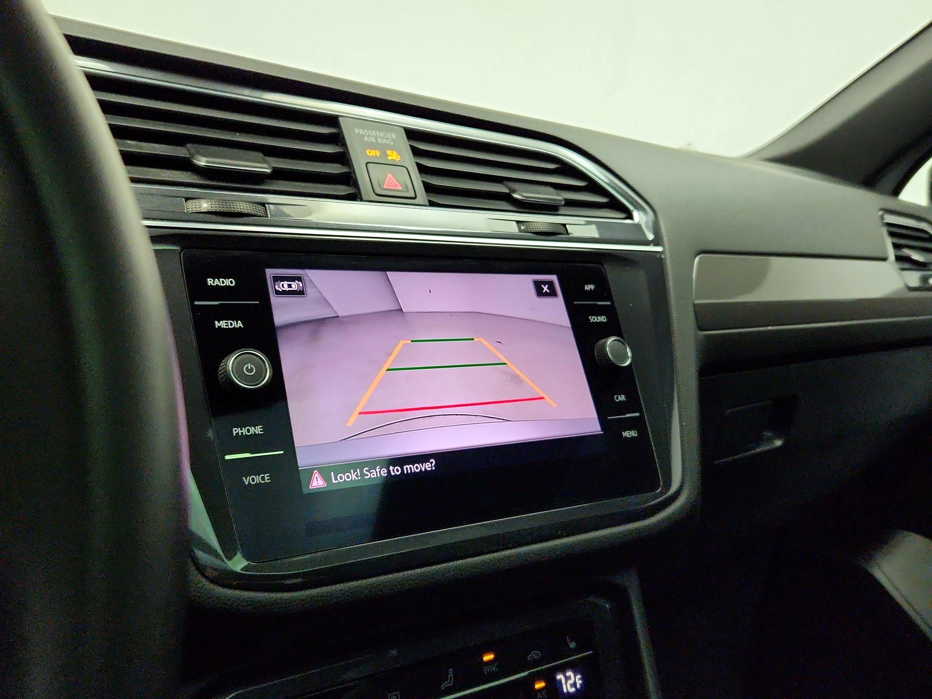 Thumbnail: 2023 Volkswagen Tiguan - 14