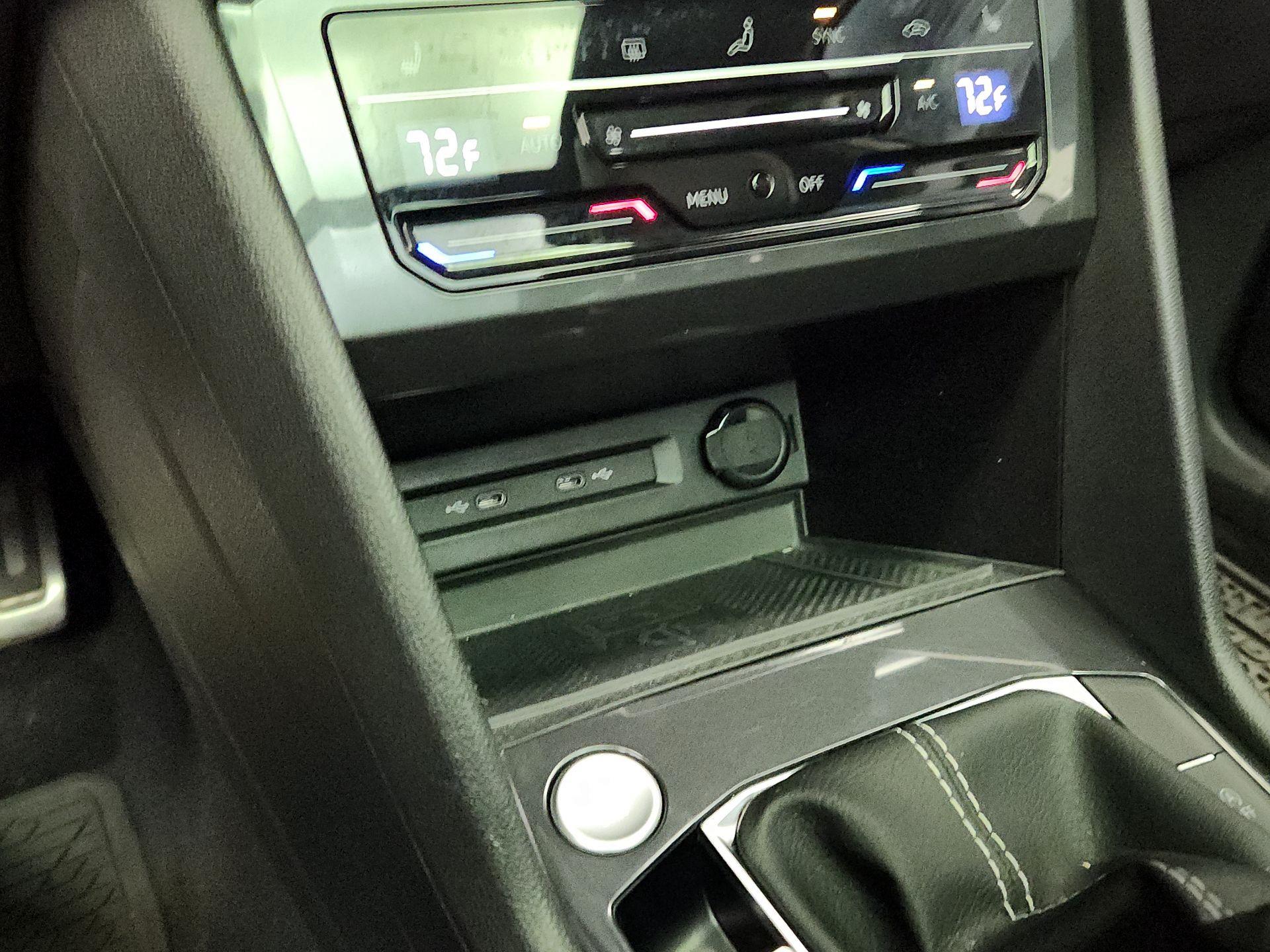 Thumbnail: 2023 Volkswagen Tiguan - 18