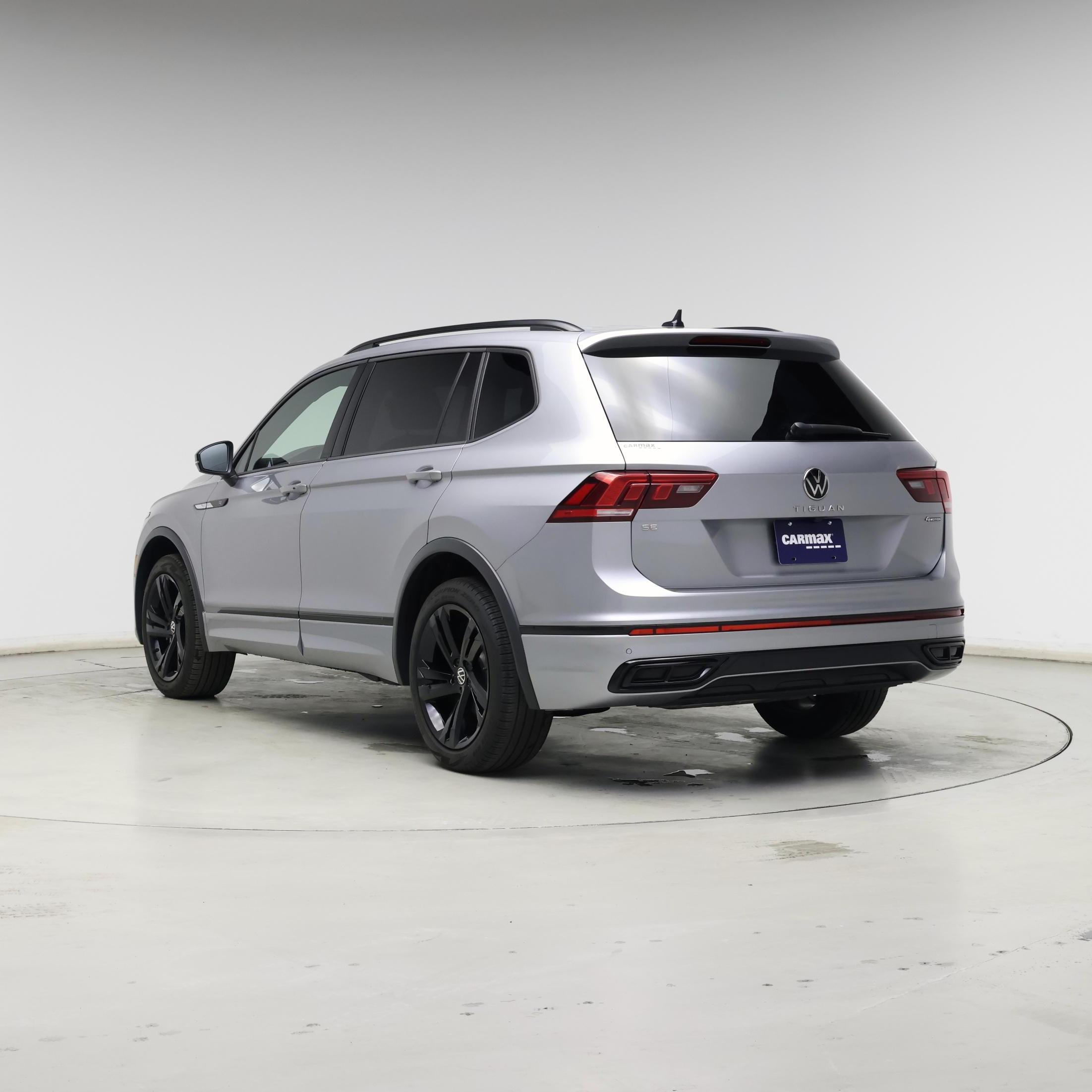 Thumbnail: 2023 Volkswagen Tiguan - 2