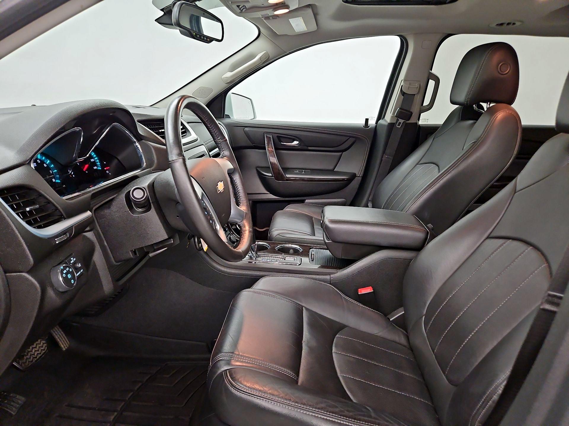 Thumbnail: 2017 Chevrolet Traverse - 11