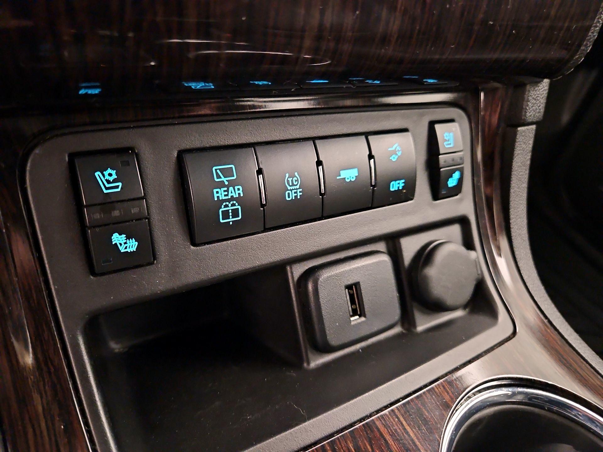 Thumbnail: 2017 Chevrolet Traverse - 19