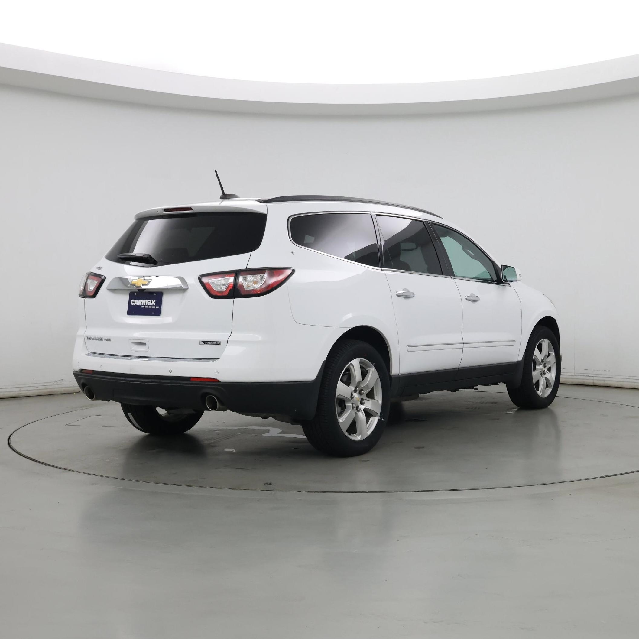 Thumbnail: 2017 Chevrolet Traverse - 8