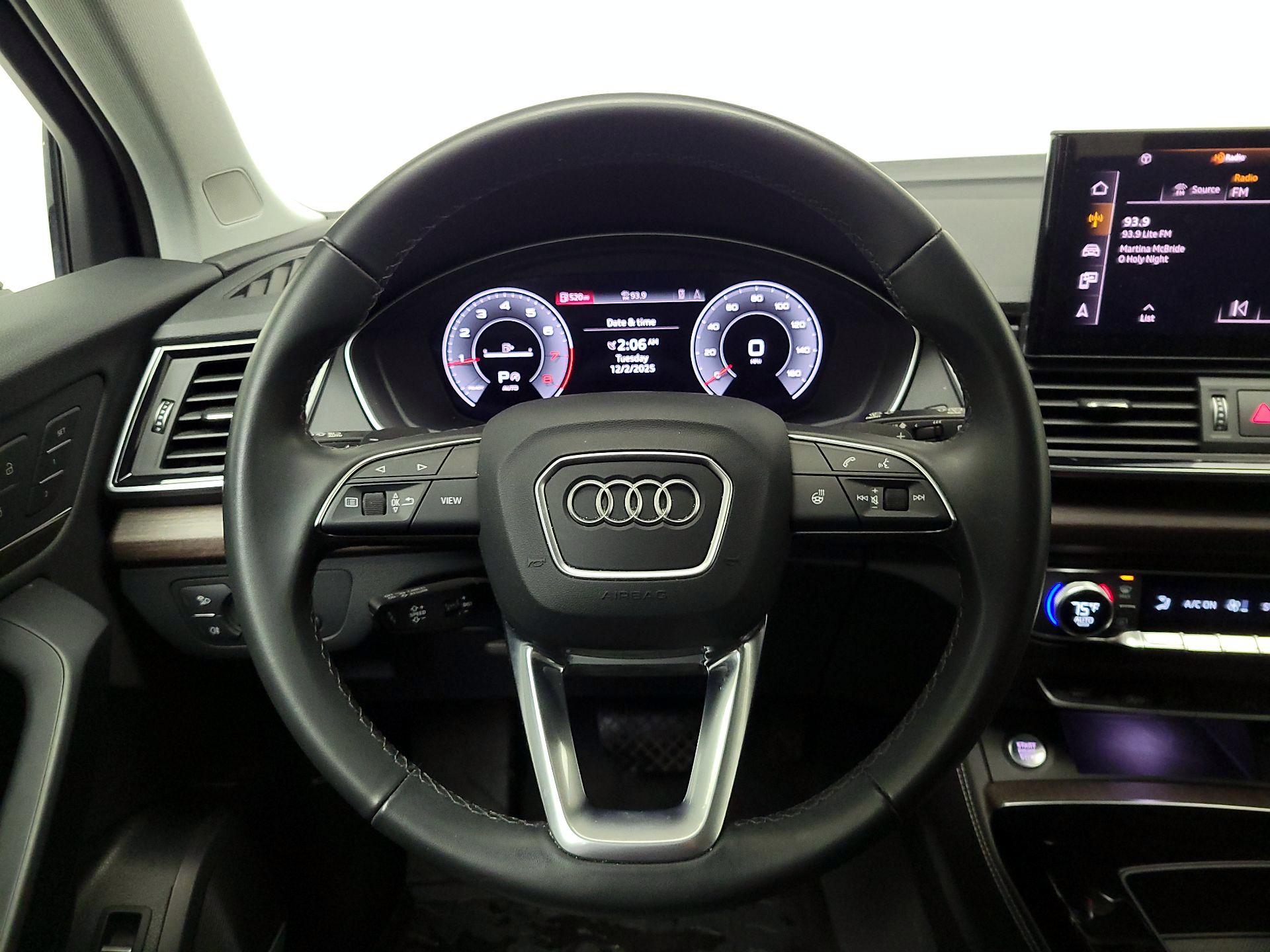 Thumbnail: 2022 Audi Q5 - 10