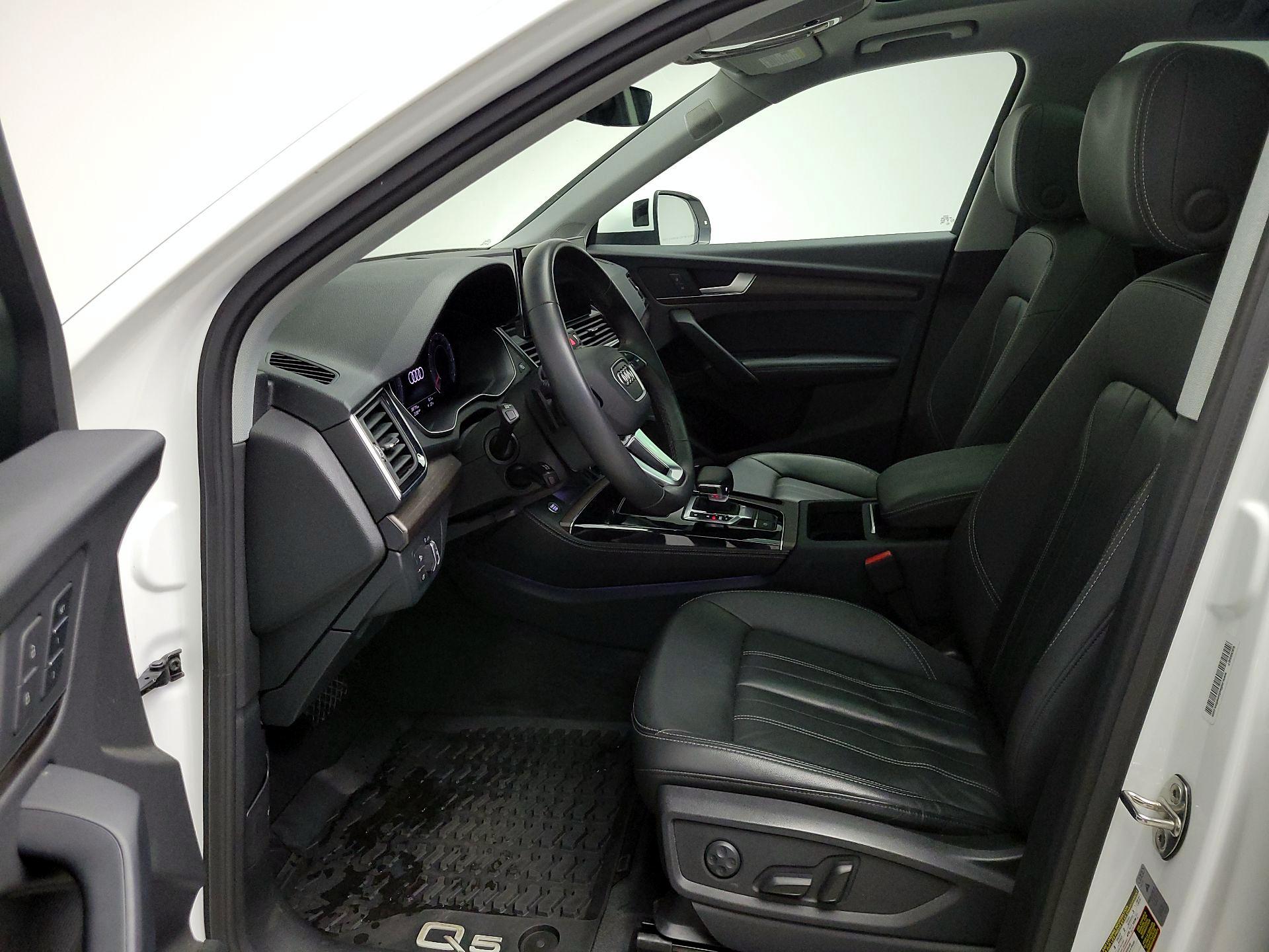 Thumbnail: 2022 Audi Q5 - 11