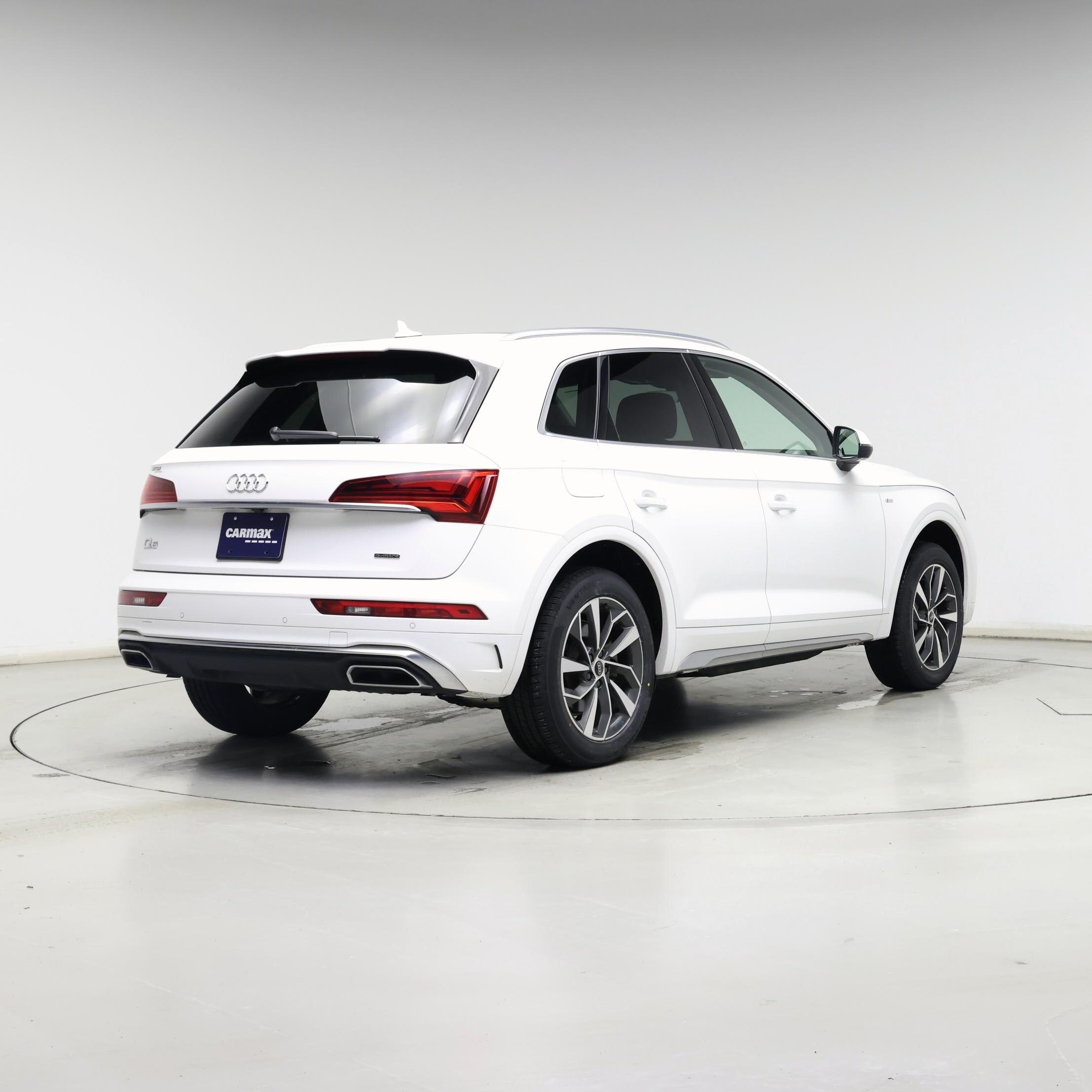Thumbnail: 2022 Audi Q5 - 8