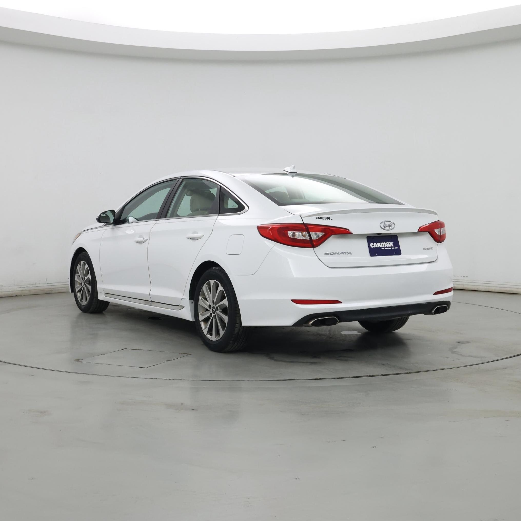 Thumbnail: 2016 Hyundai Sonata - 2