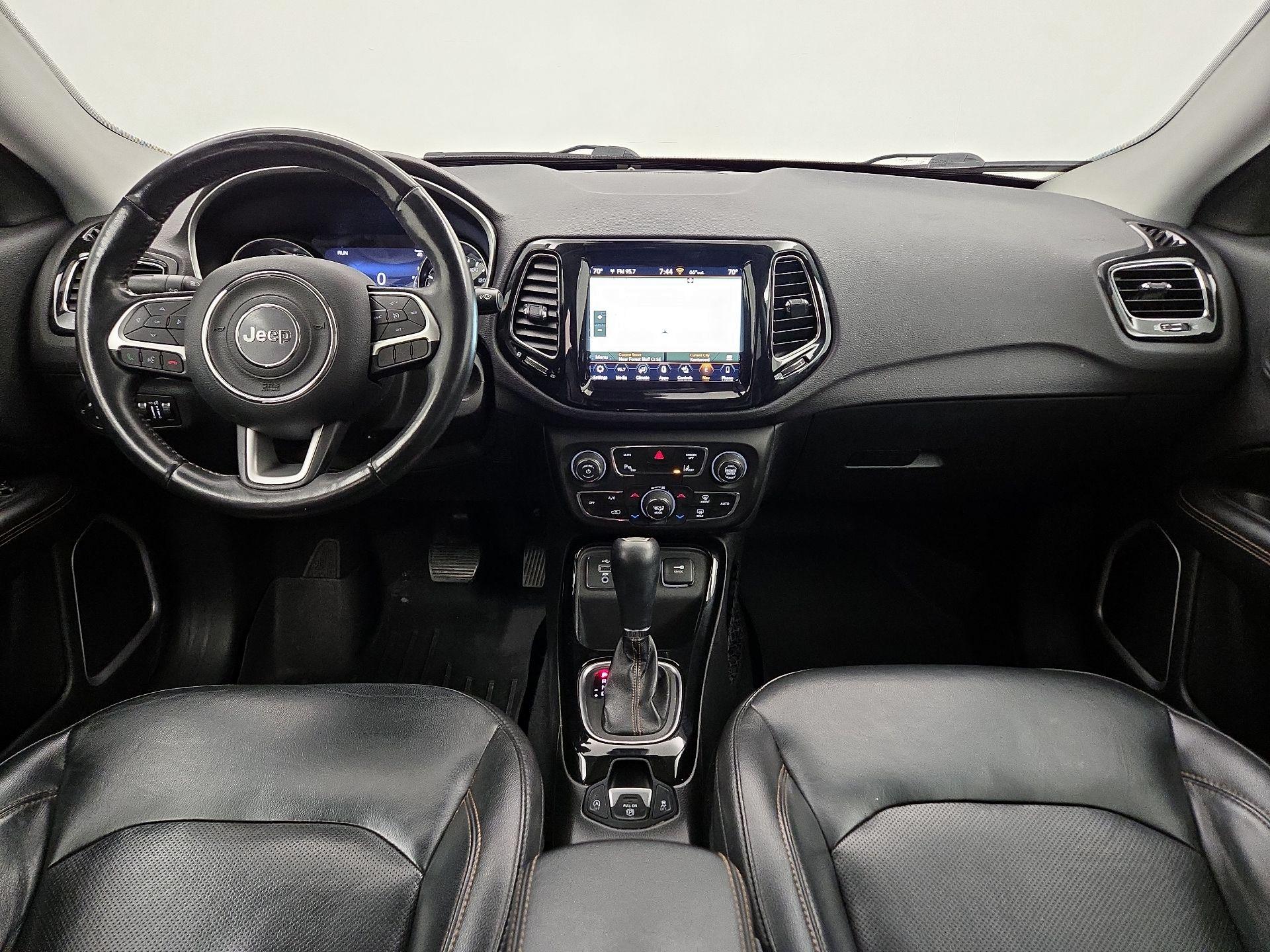 Thumbnail: 2018 Jeep Compass - 9