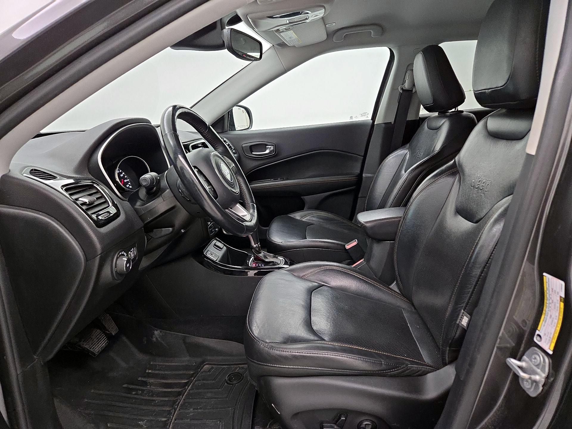 Thumbnail: 2018 Jeep Compass - 11