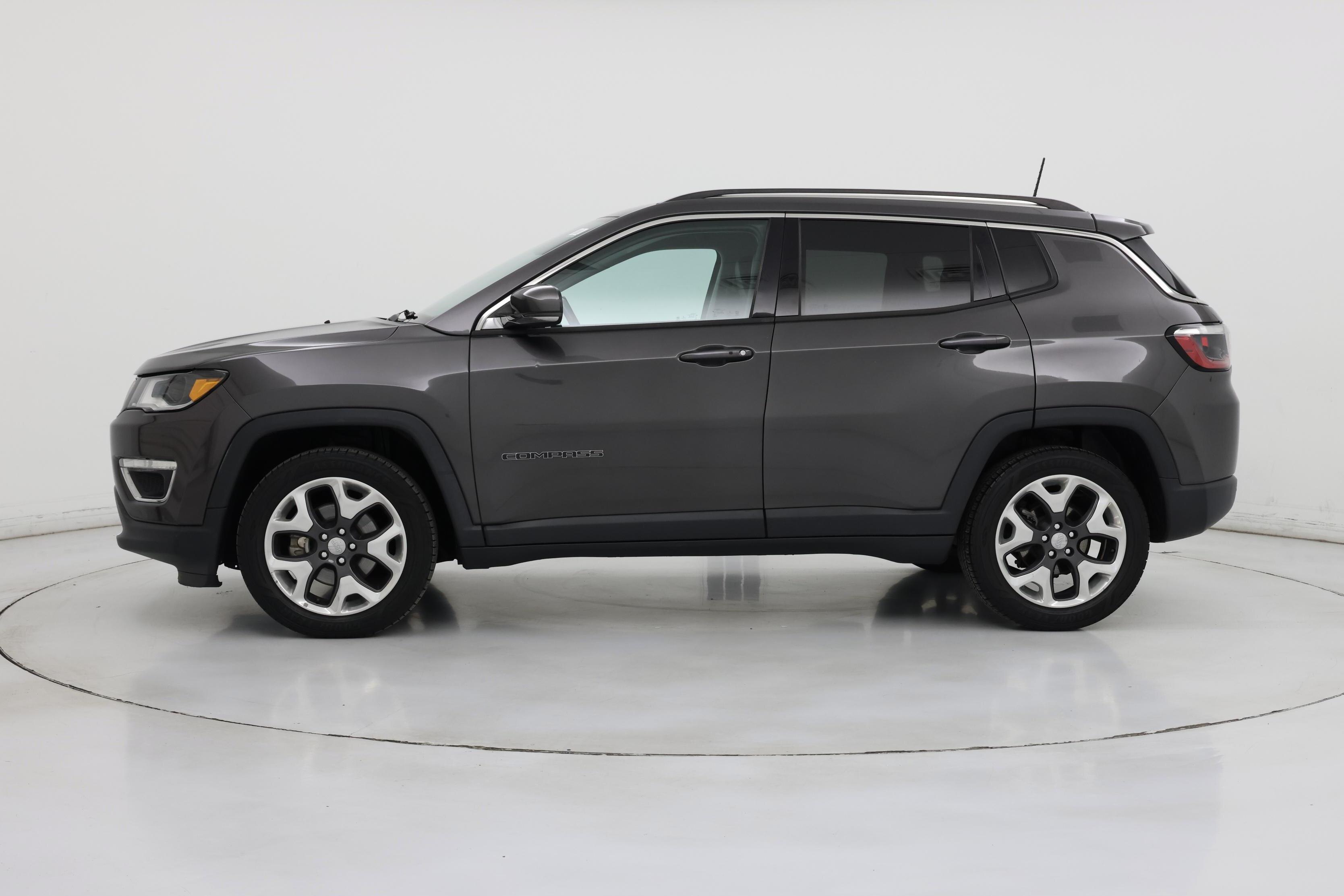 Thumbnail: 2018 Jeep Compass - 3