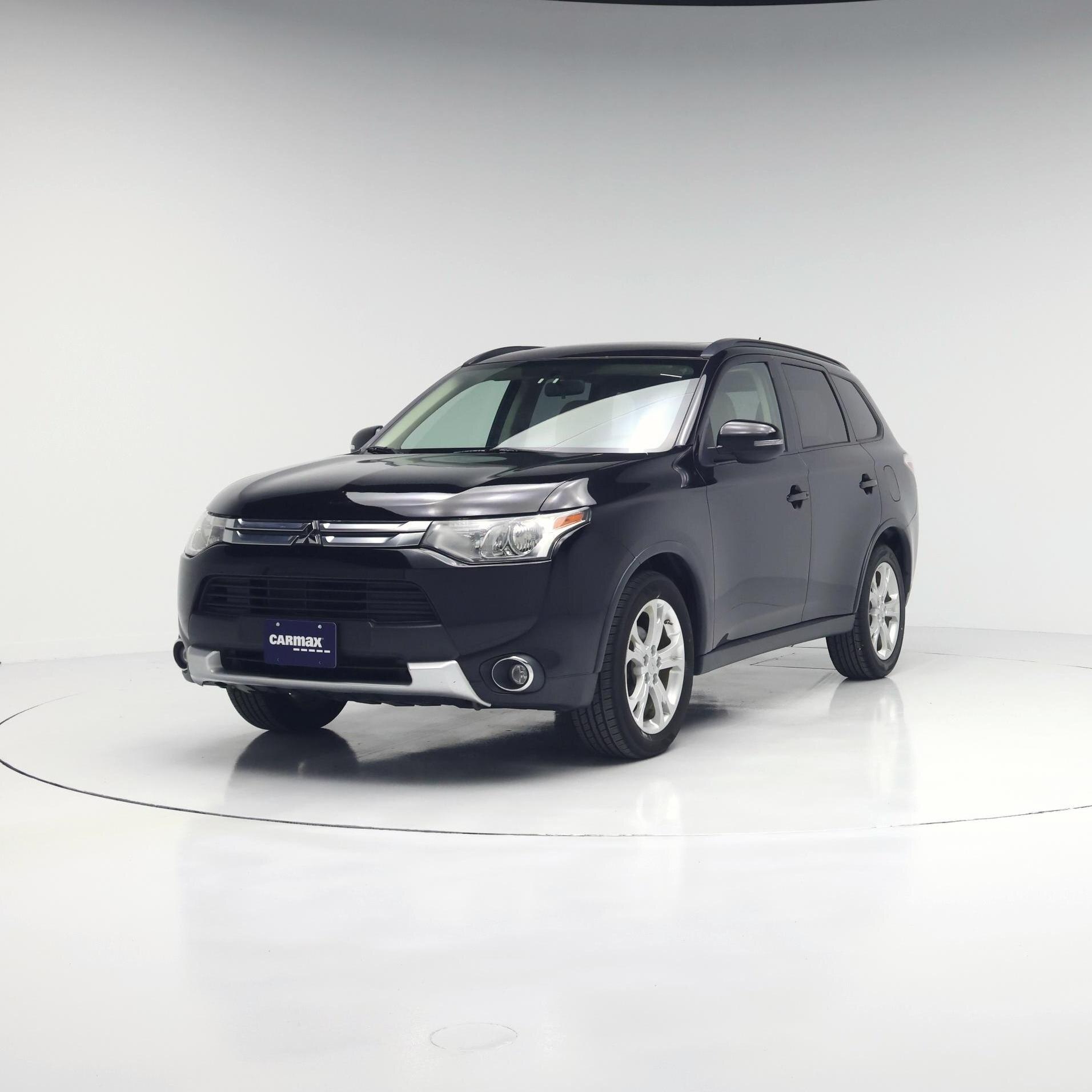 Thumbnail: 2015 Mitsubishi Outlander - 4