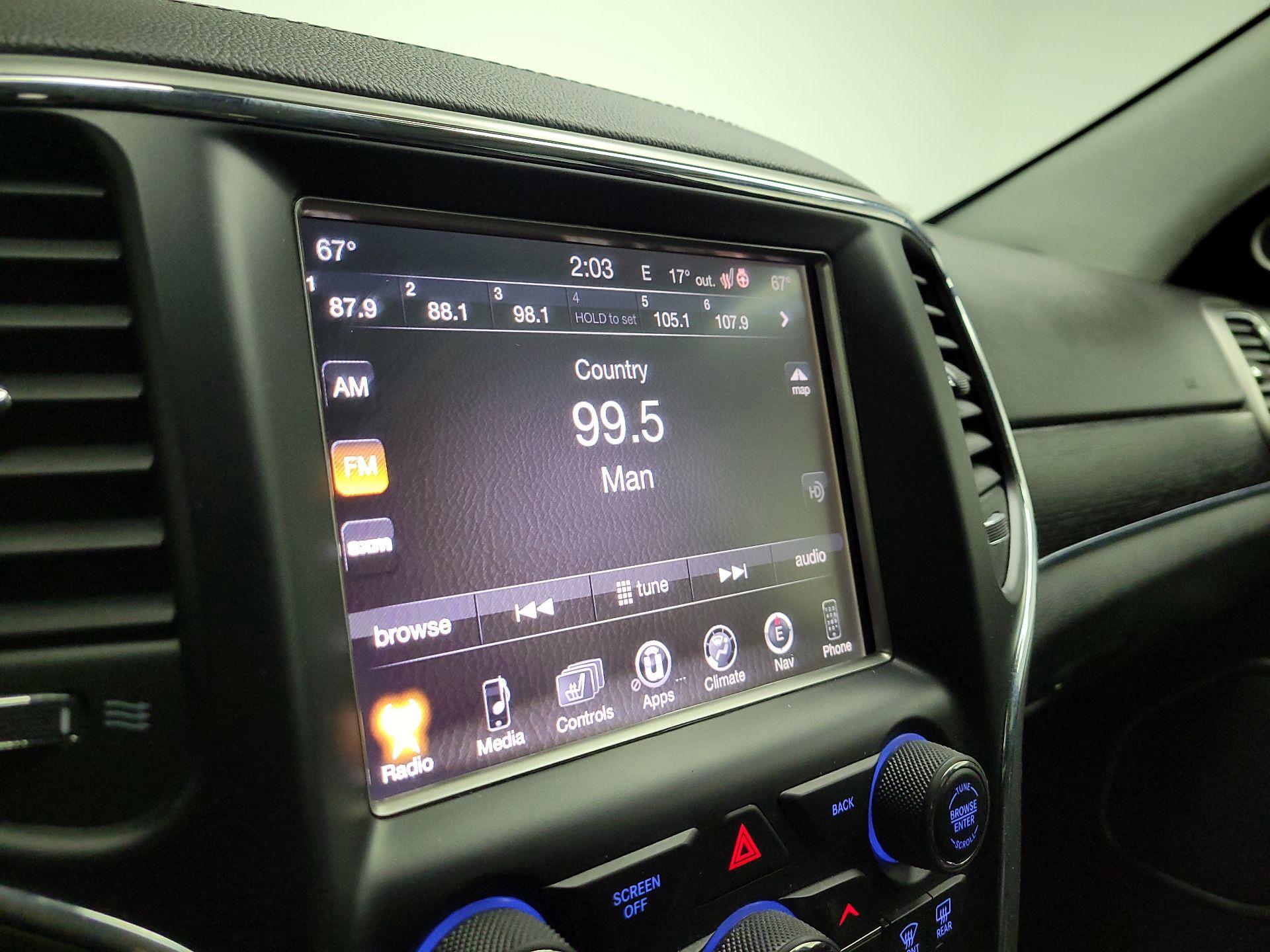 Thumbnail: 2017 Jeep Grand Cherokee - 14