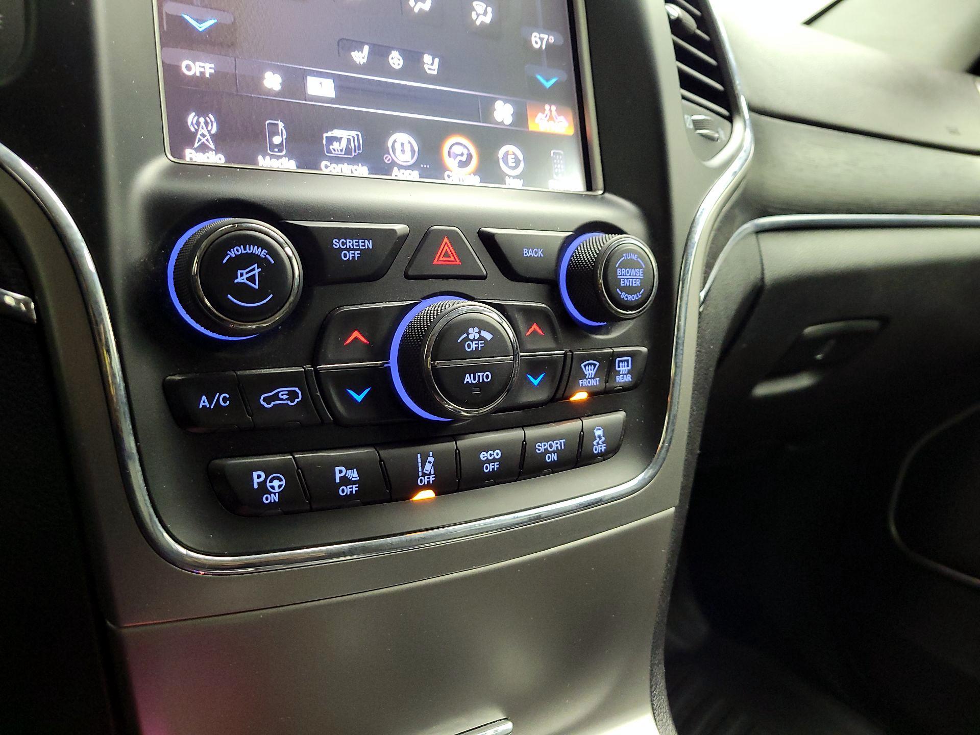 Thumbnail: 2017 Jeep Grand Cherokee - 15