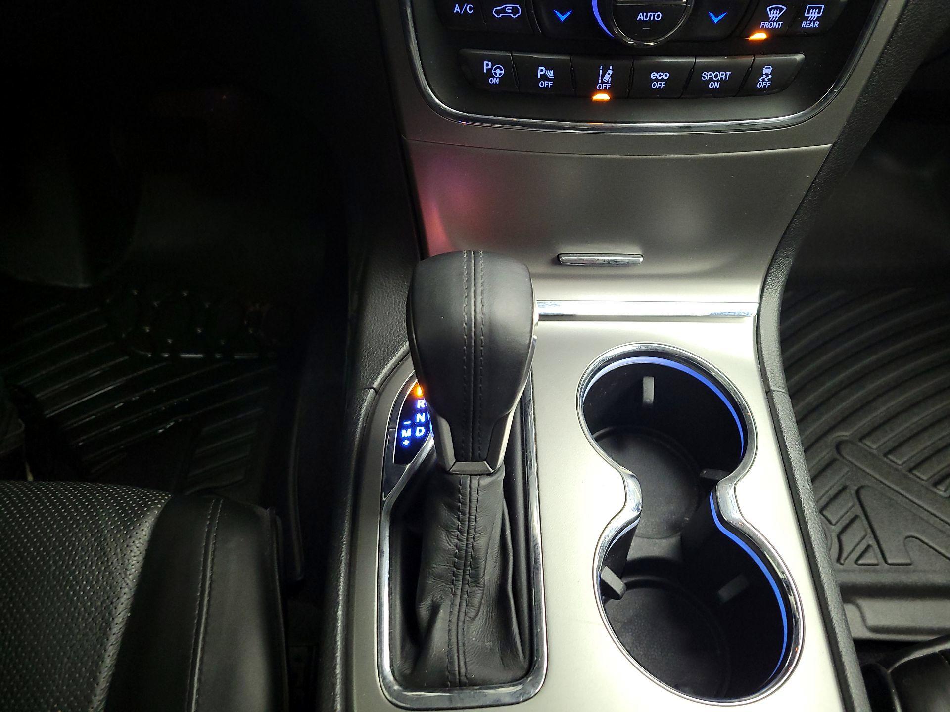 Thumbnail: 2017 Jeep Grand Cherokee - 16