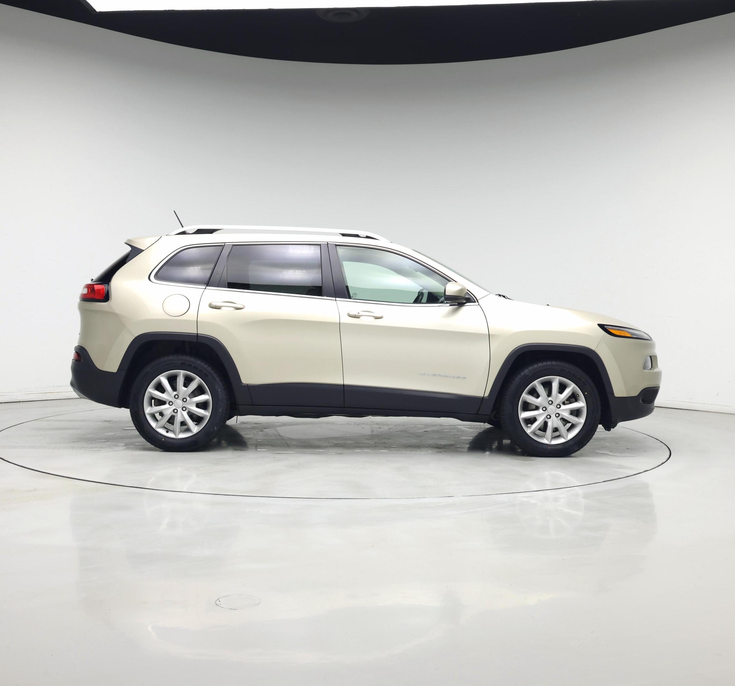 Thumbnail: 2015 Jeep Cherokee - 7