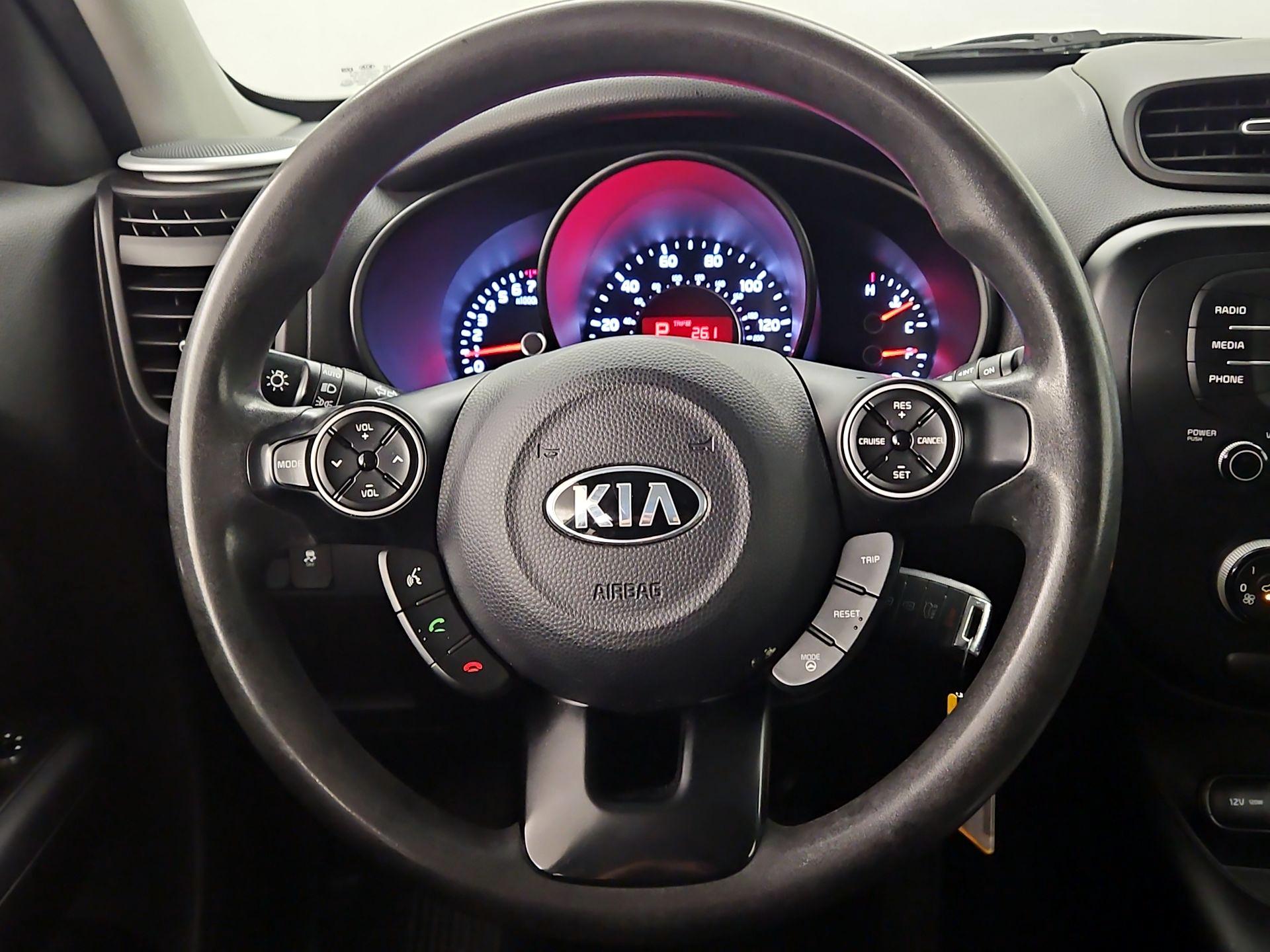 Thumbnail: 2016 Kia Soul - 10
