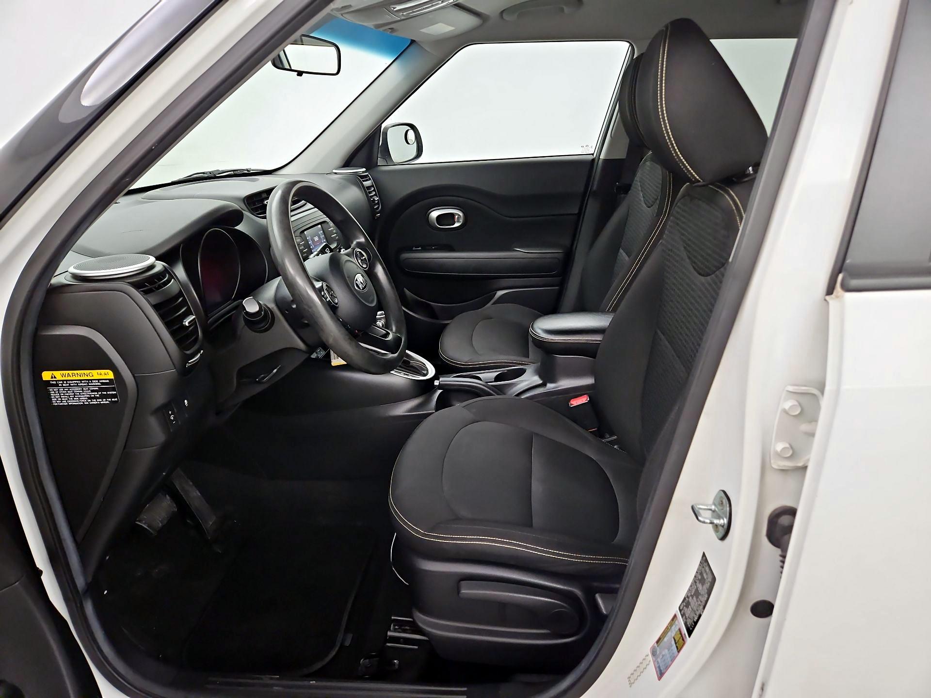 Thumbnail: 2016 Kia Soul - 11