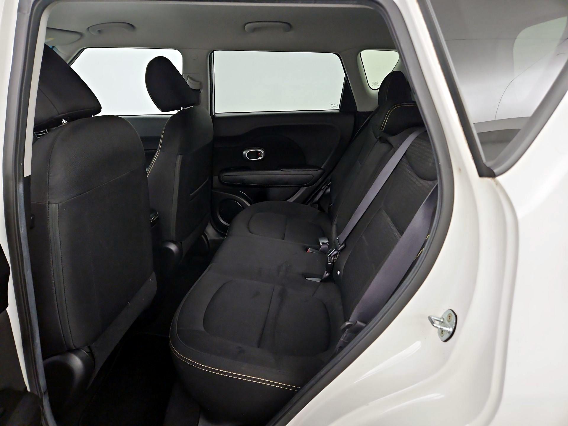 Thumbnail: 2016 Kia Soul - 19