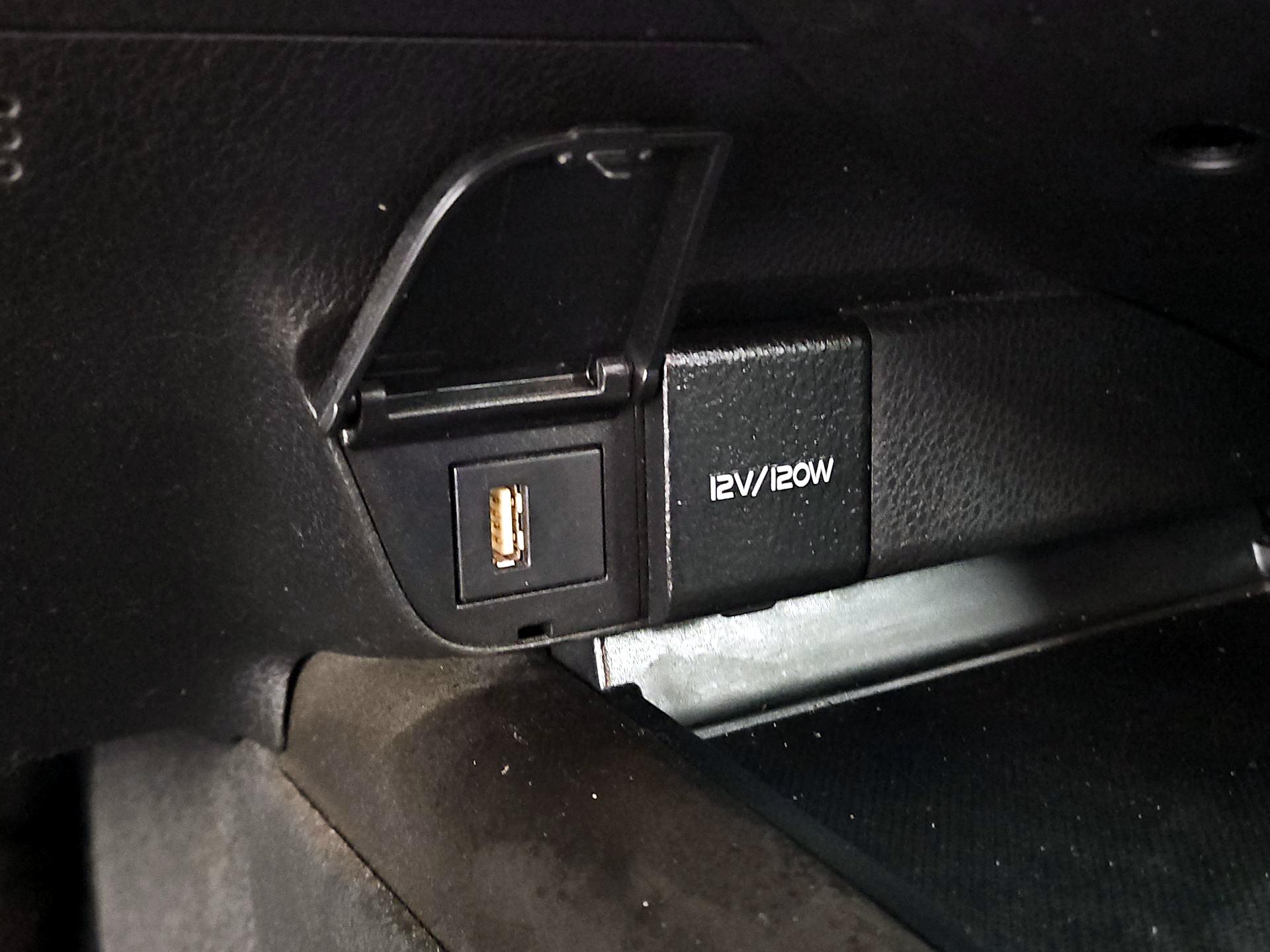 Thumbnail: 2022 Toyota Camry - 18