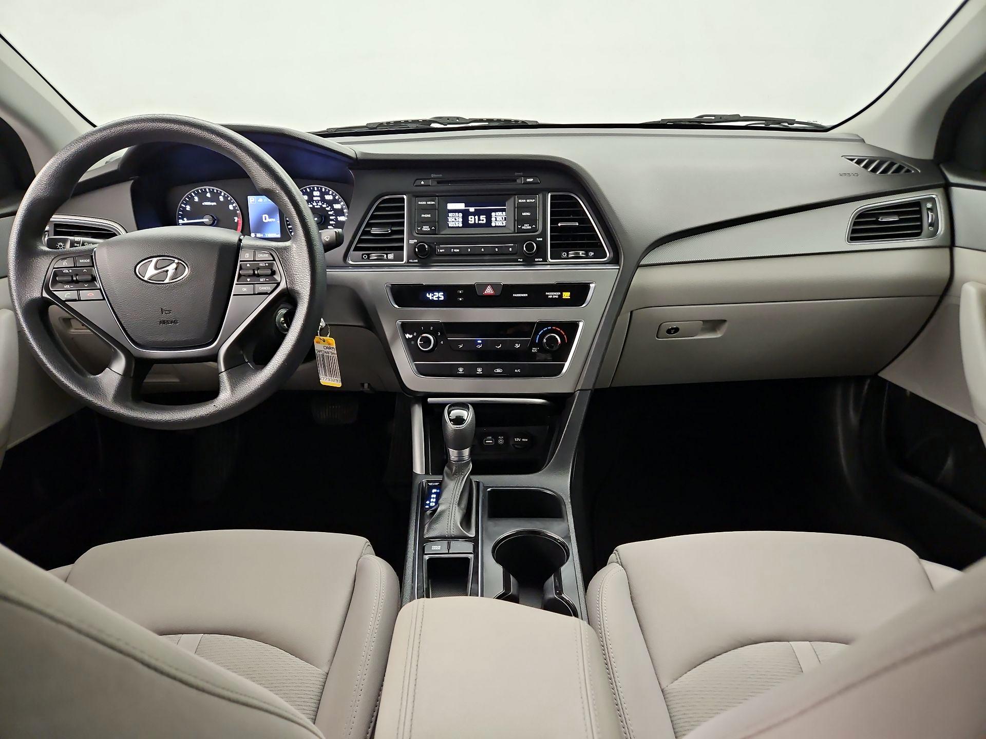 Thumbnail: 2017 Hyundai Sonata - 9