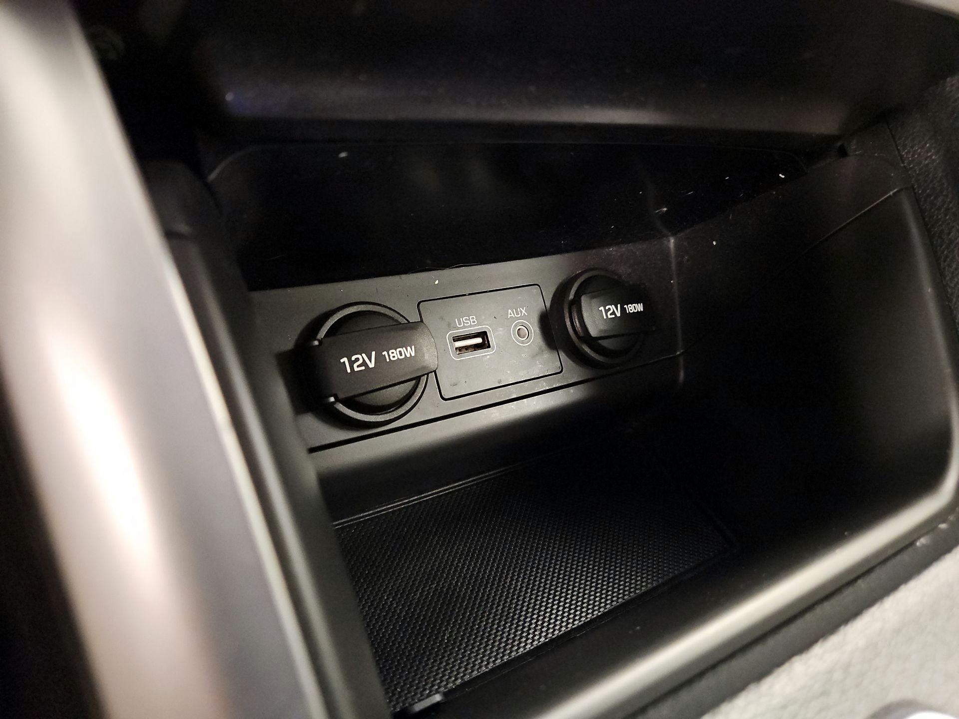 Thumbnail: 2017 Hyundai Sonata - 17