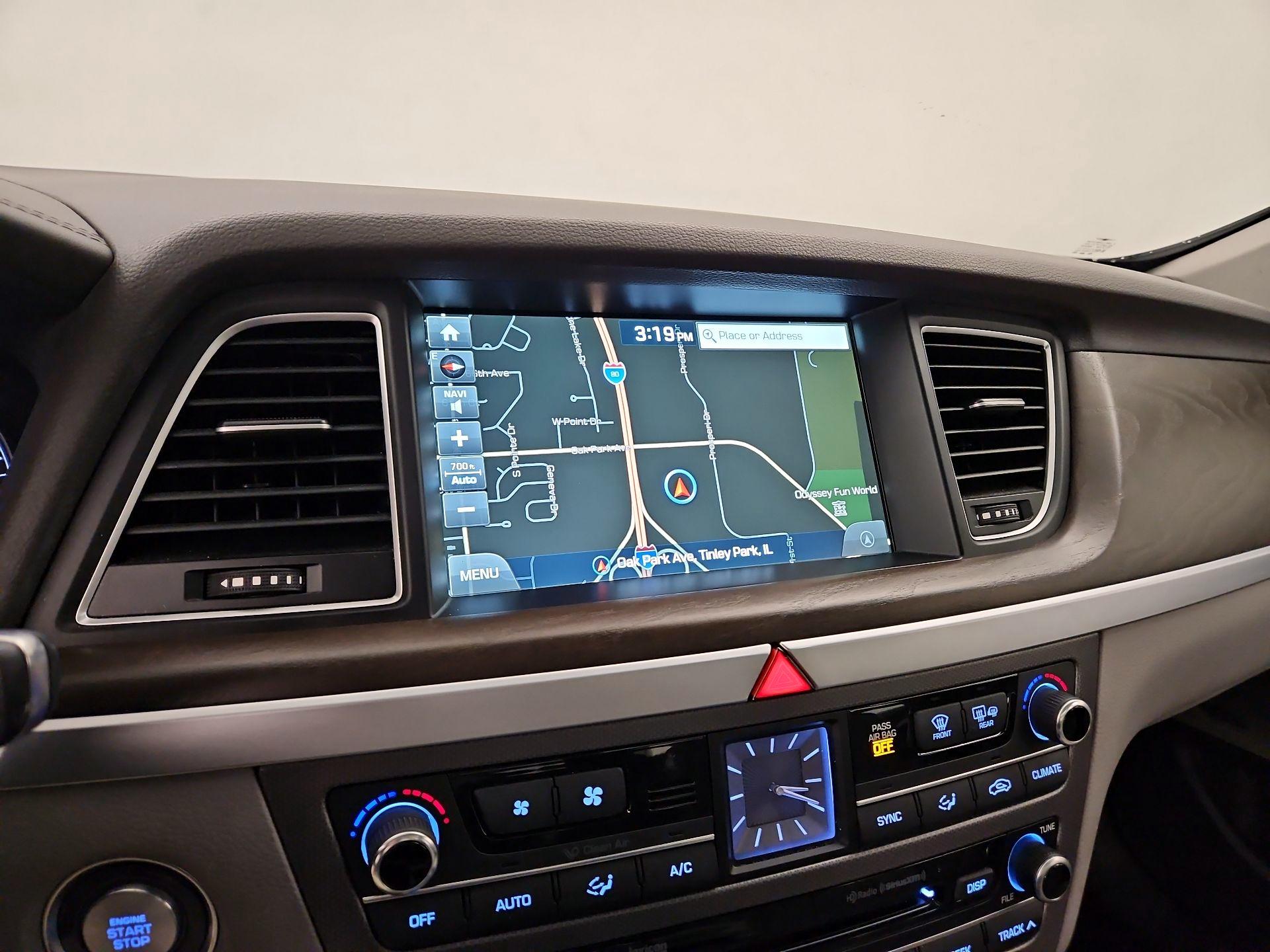 Thumbnail: 2017 Genesis G80 - 14