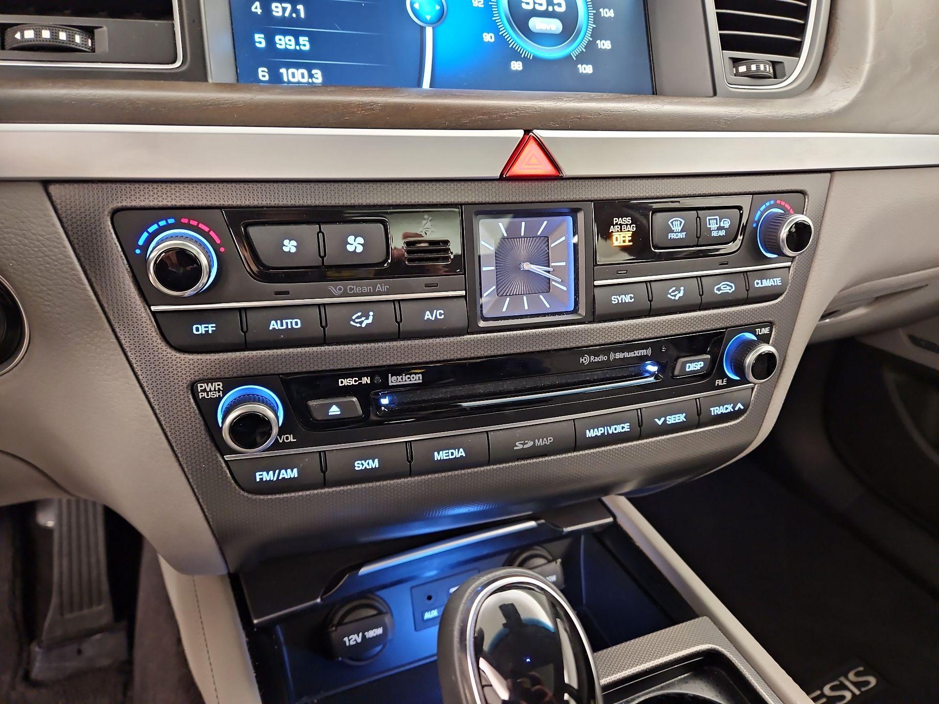 Thumbnail: 2017 Genesis G80 - 17