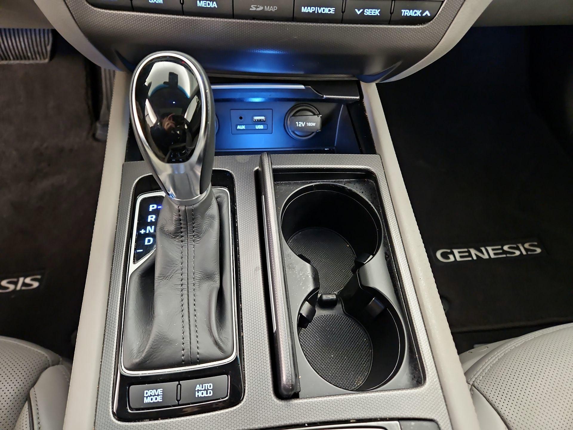 Thumbnail: 2017 Genesis G80 - 18