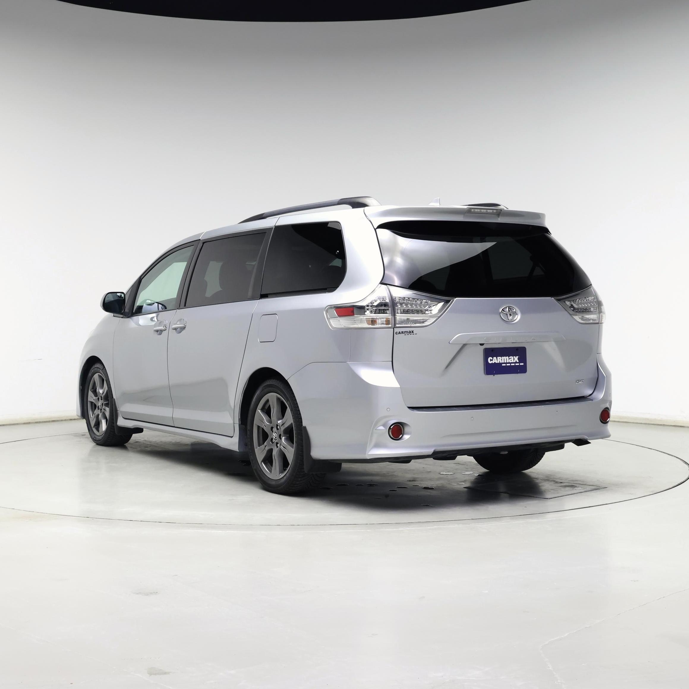 Thumbnail: 2020 Toyota Sienna - 2