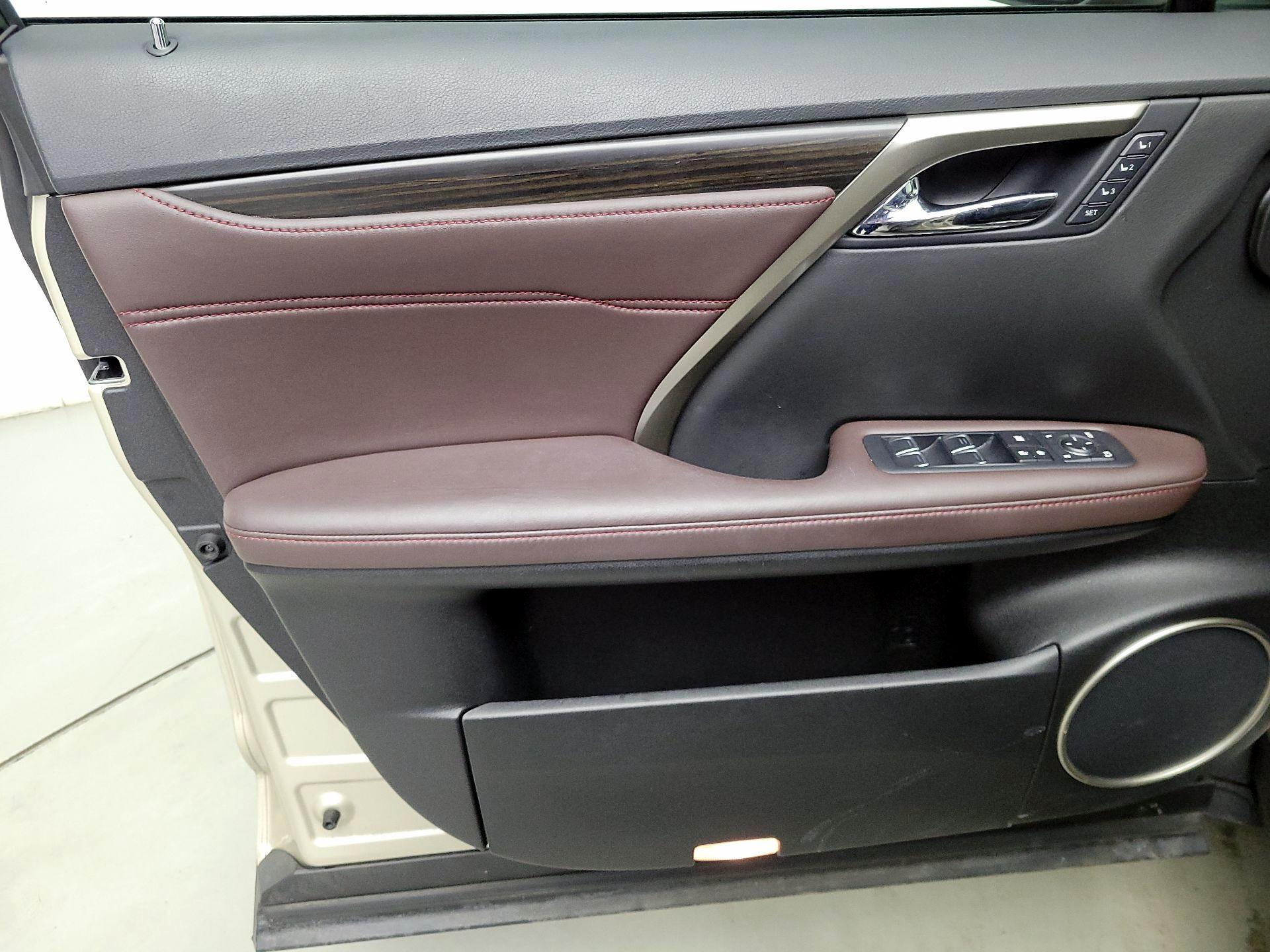 Thumbnail: 2016 Lexus RX - 12