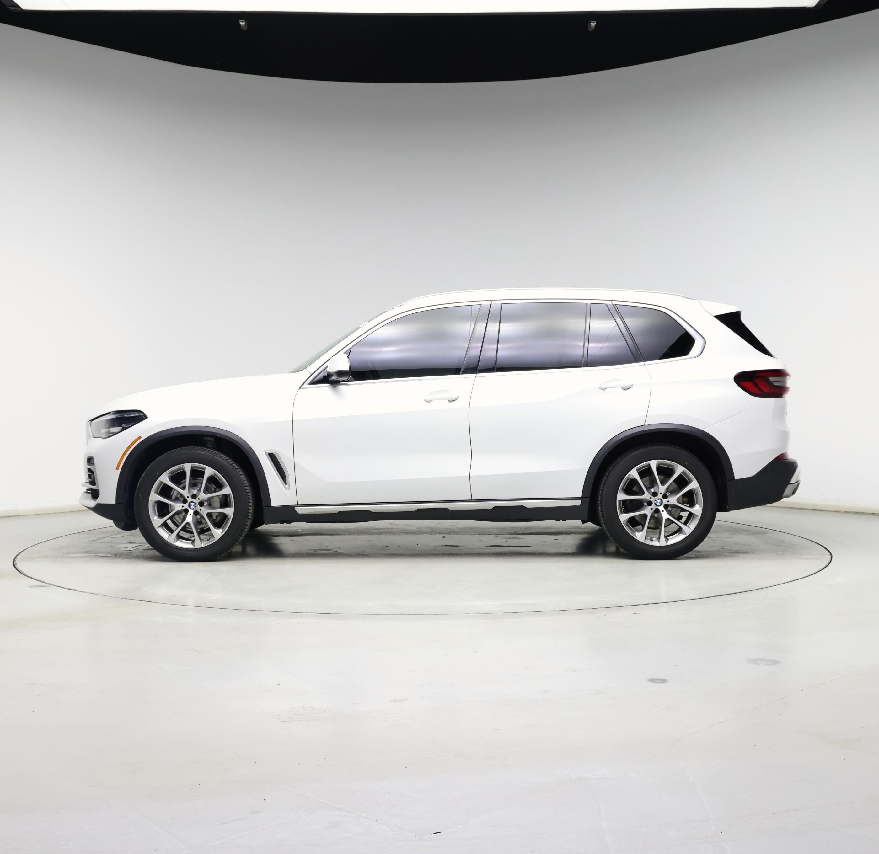 Thumbnail: 2022 BMW X5 - 3