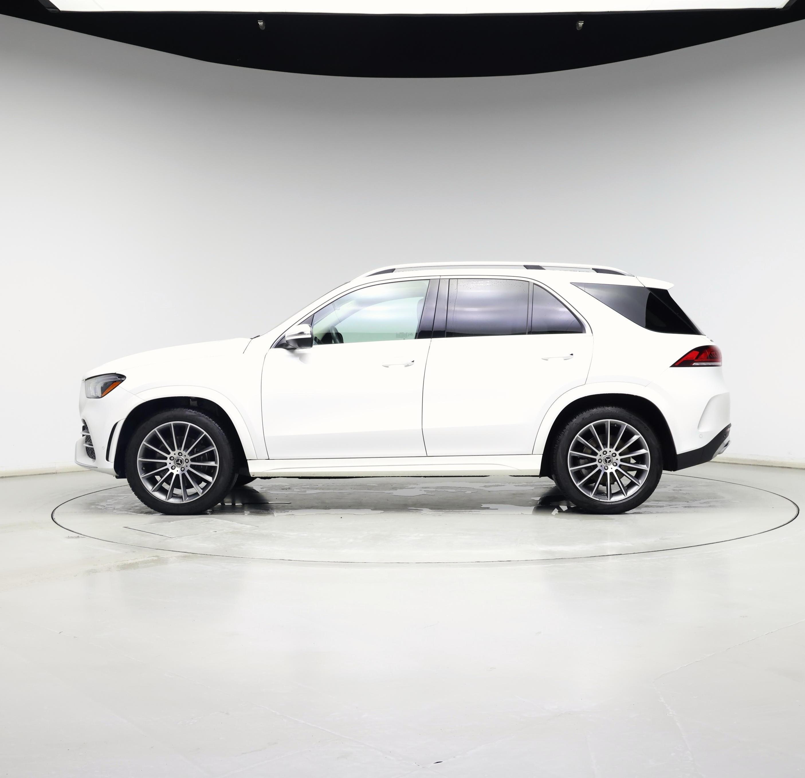 Thumbnail: 2020 Mercedes-Benz GLE - 3