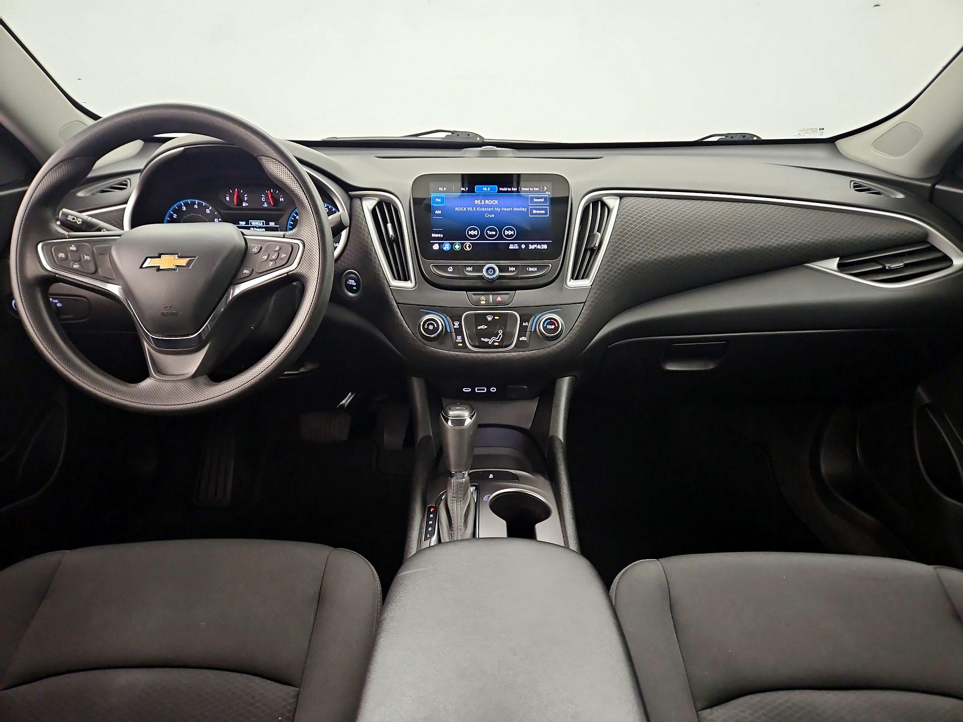 Thumbnail: 2020 Chevrolet Malibu - 9