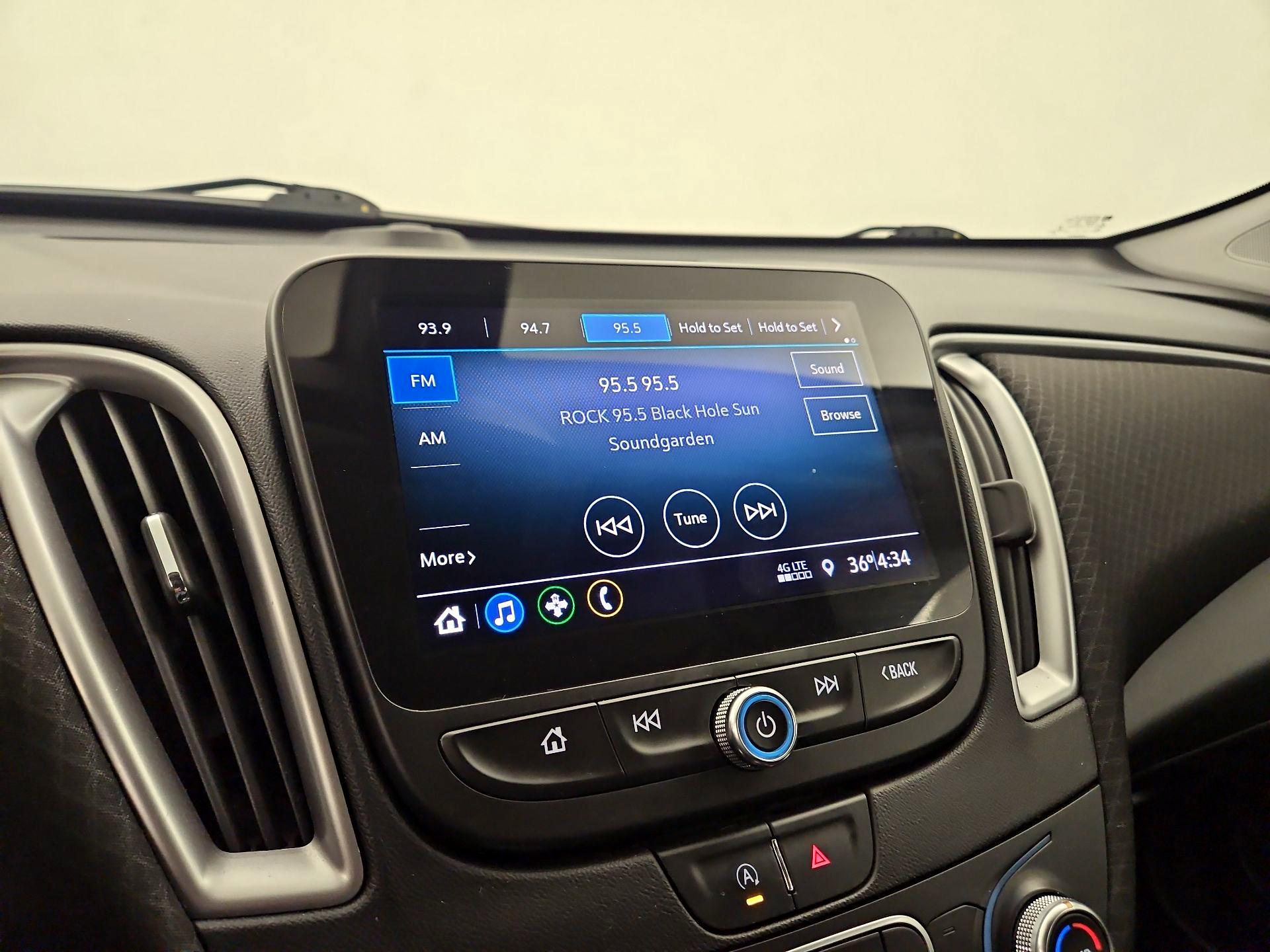 Thumbnail: 2020 Chevrolet Malibu - 15