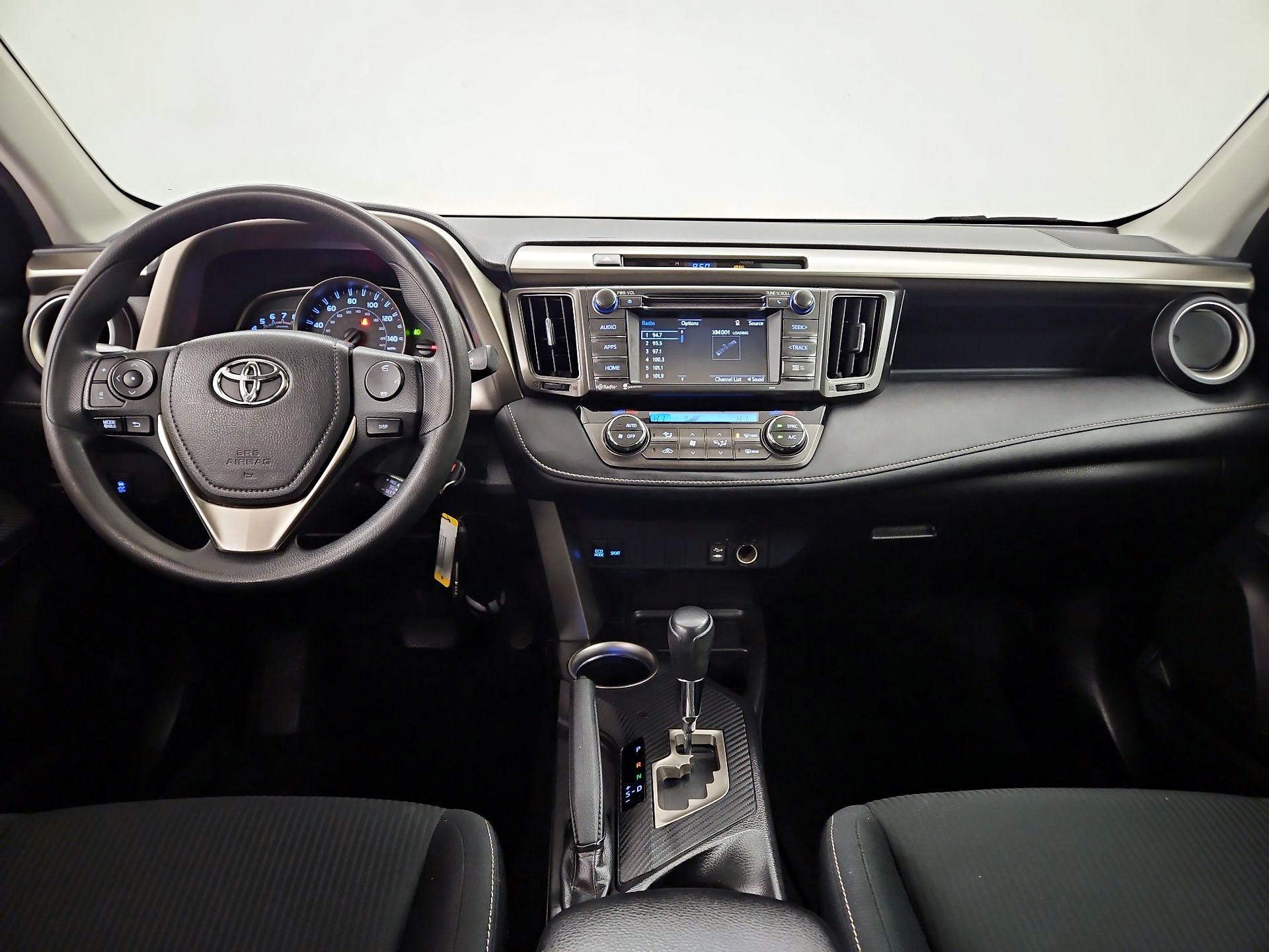 Thumbnail: 2015 Toyota RAV4 - 9