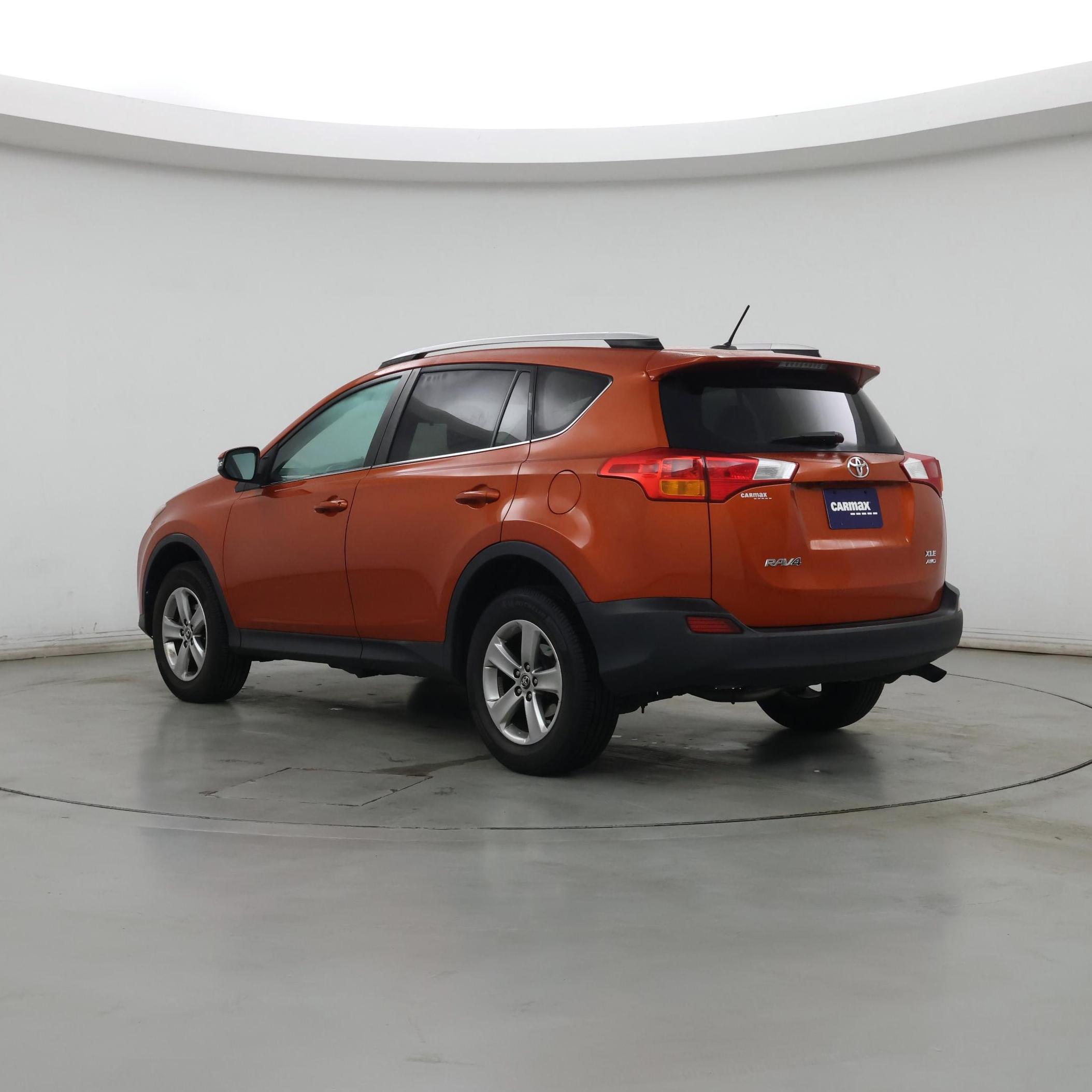 Thumbnail: 2015 Toyota RAV4 - 2