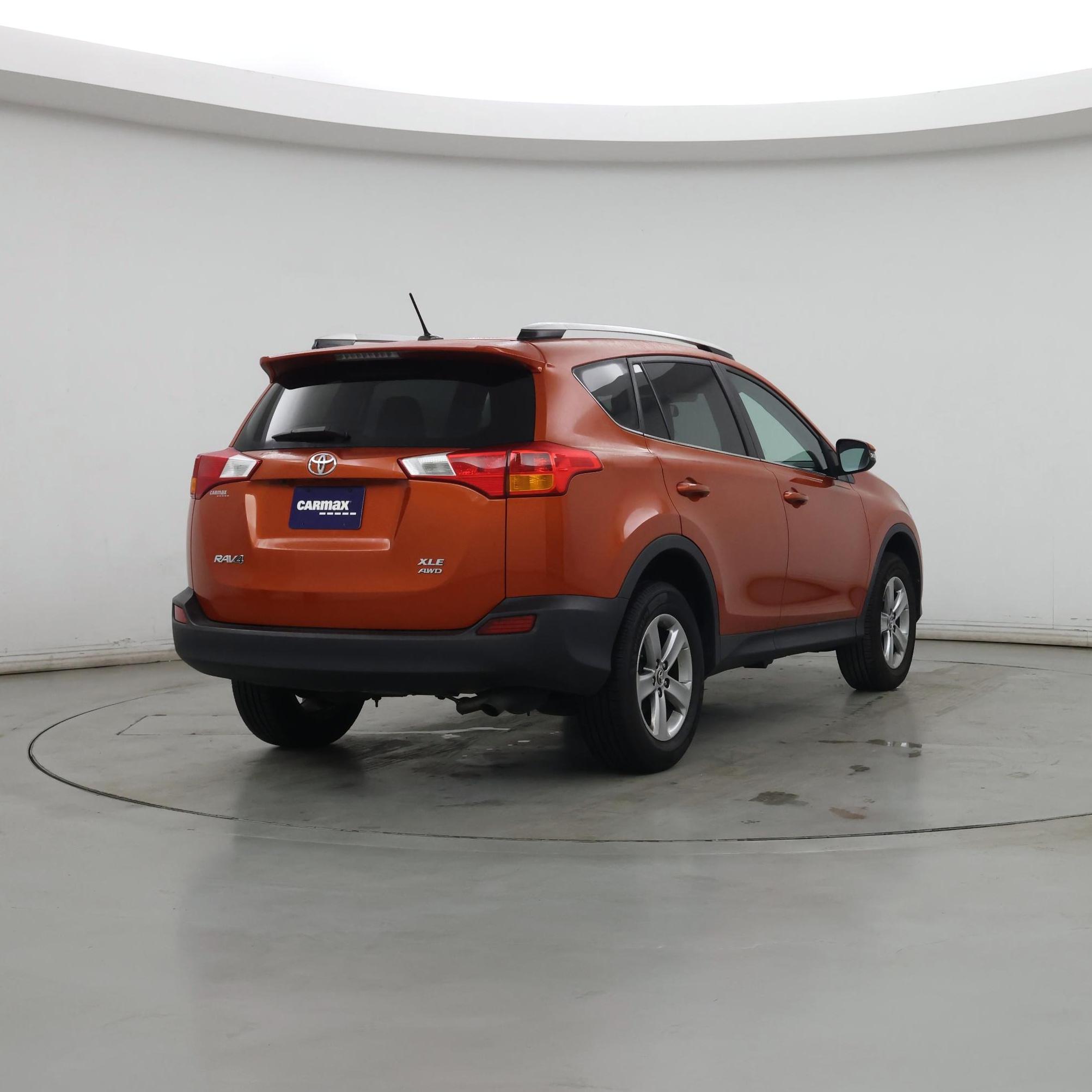 Thumbnail: 2015 Toyota RAV4 - 8