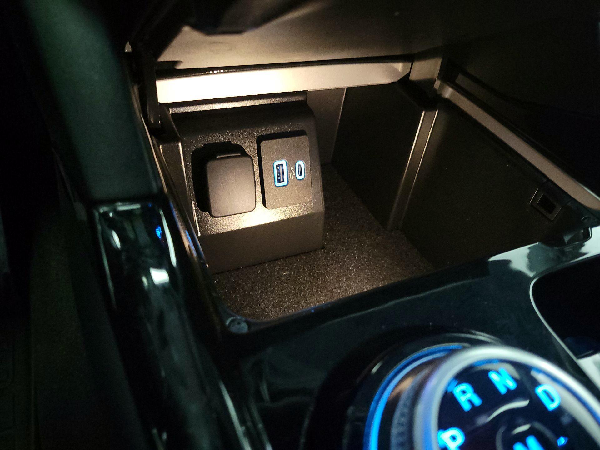 Thumbnail: 2023 Ford Explorer - 19