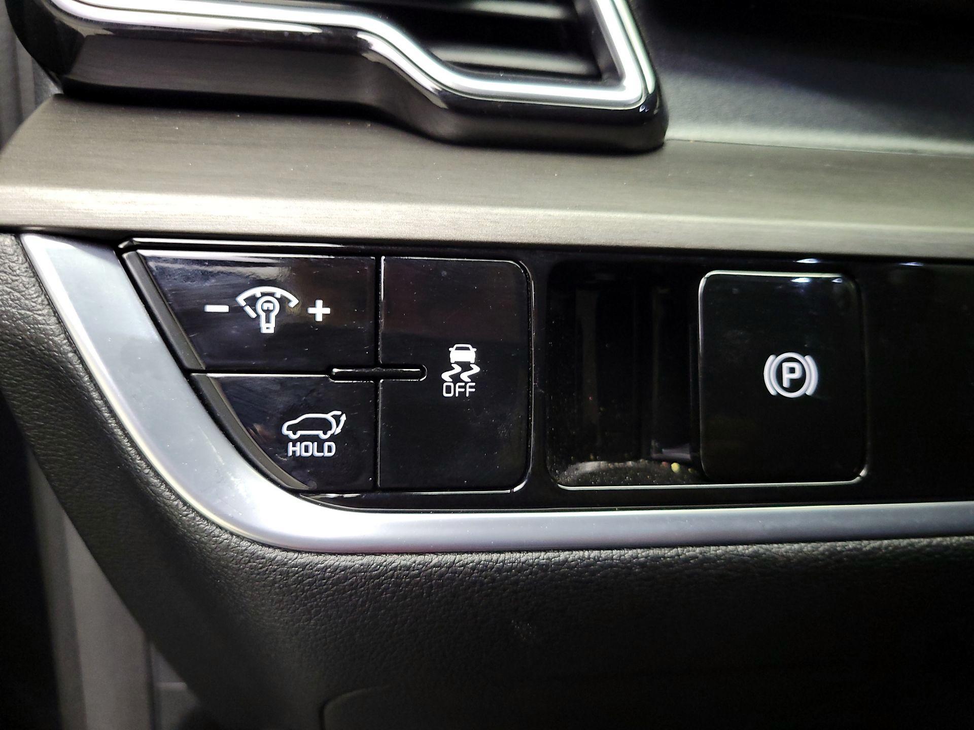 Thumbnail: 2023 Kia Sportage - 13