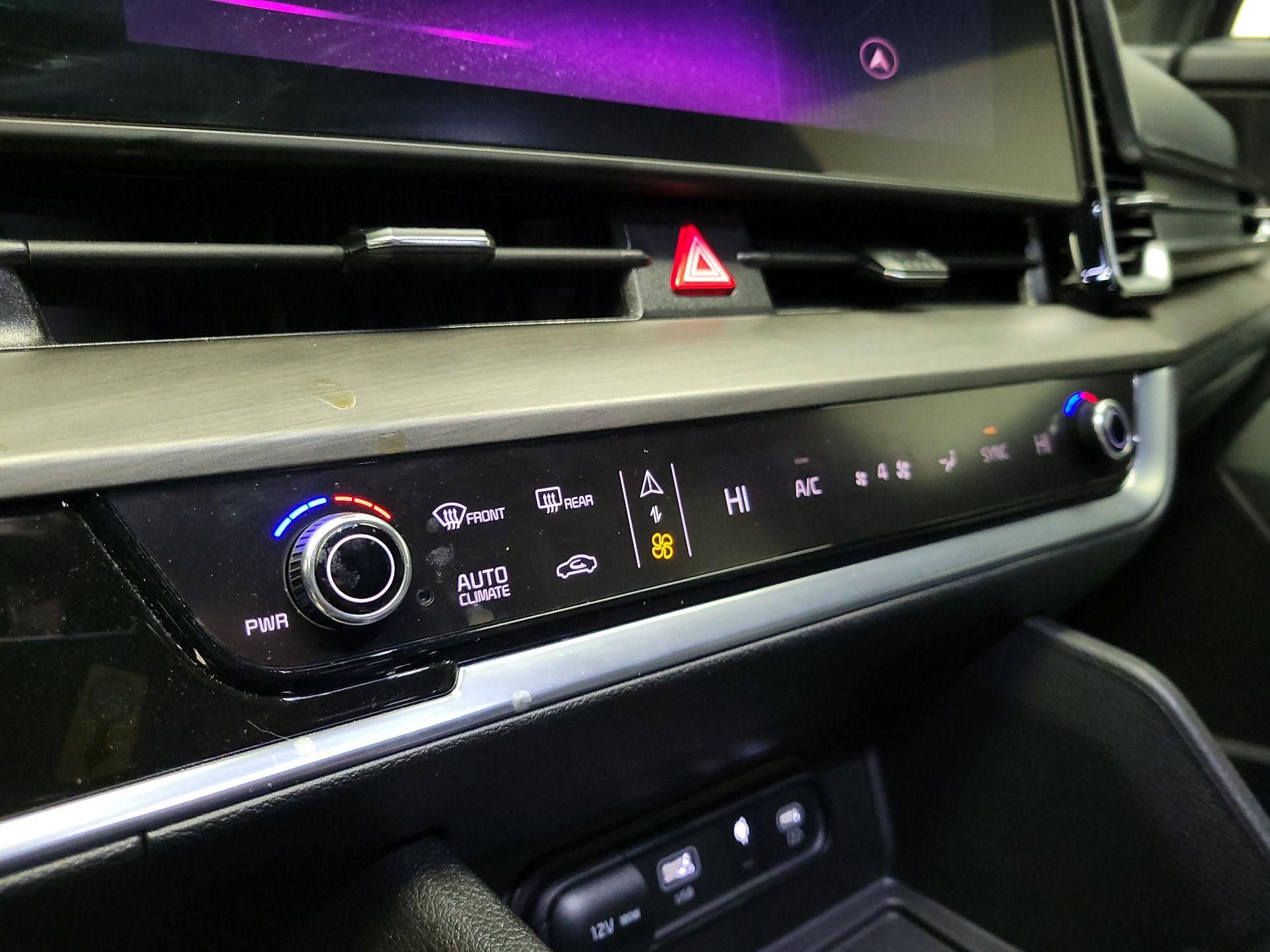 Thumbnail: 2023 Kia Sportage - 17