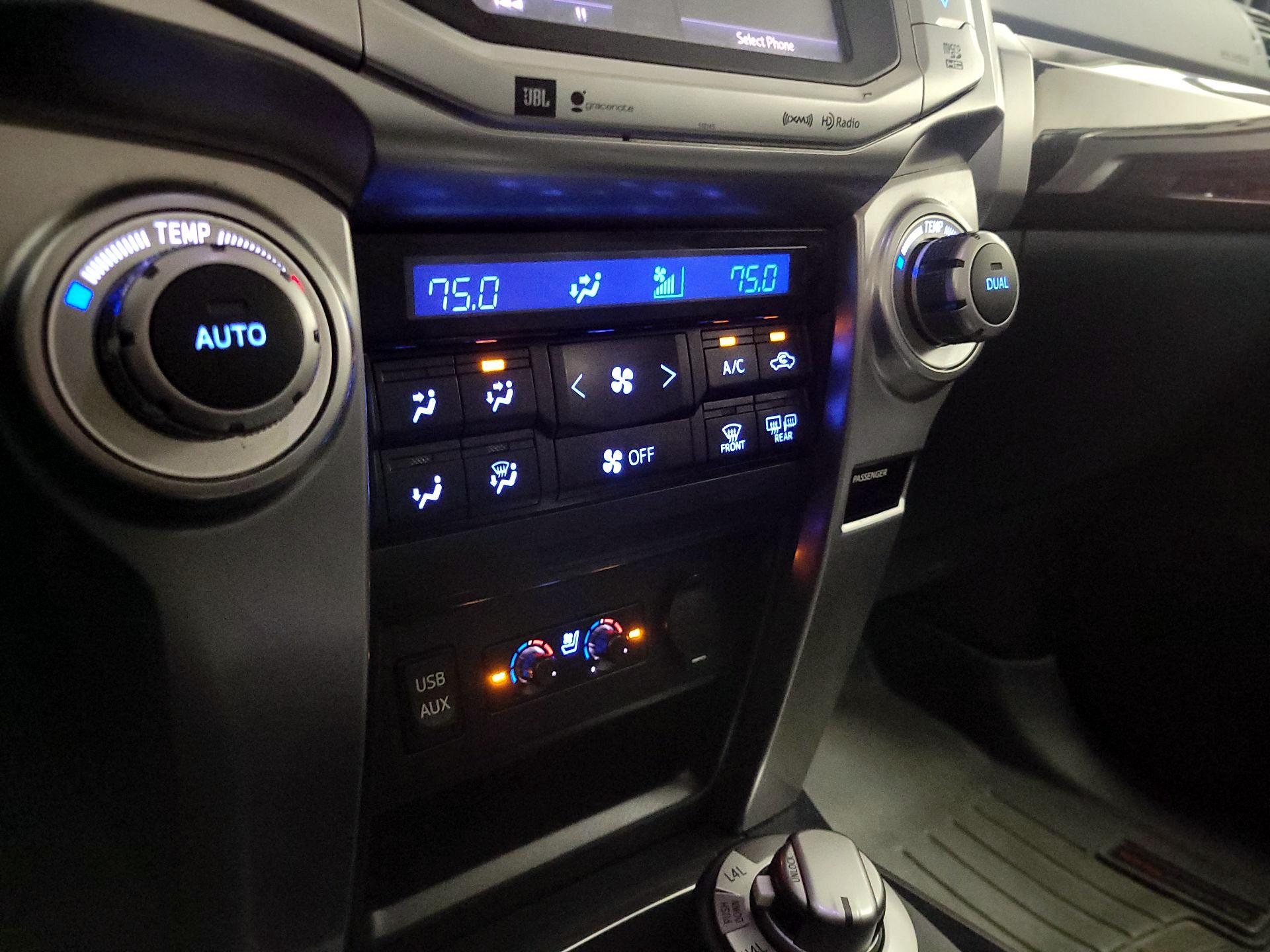 Thumbnail: 2017 Toyota 4Runner - 16