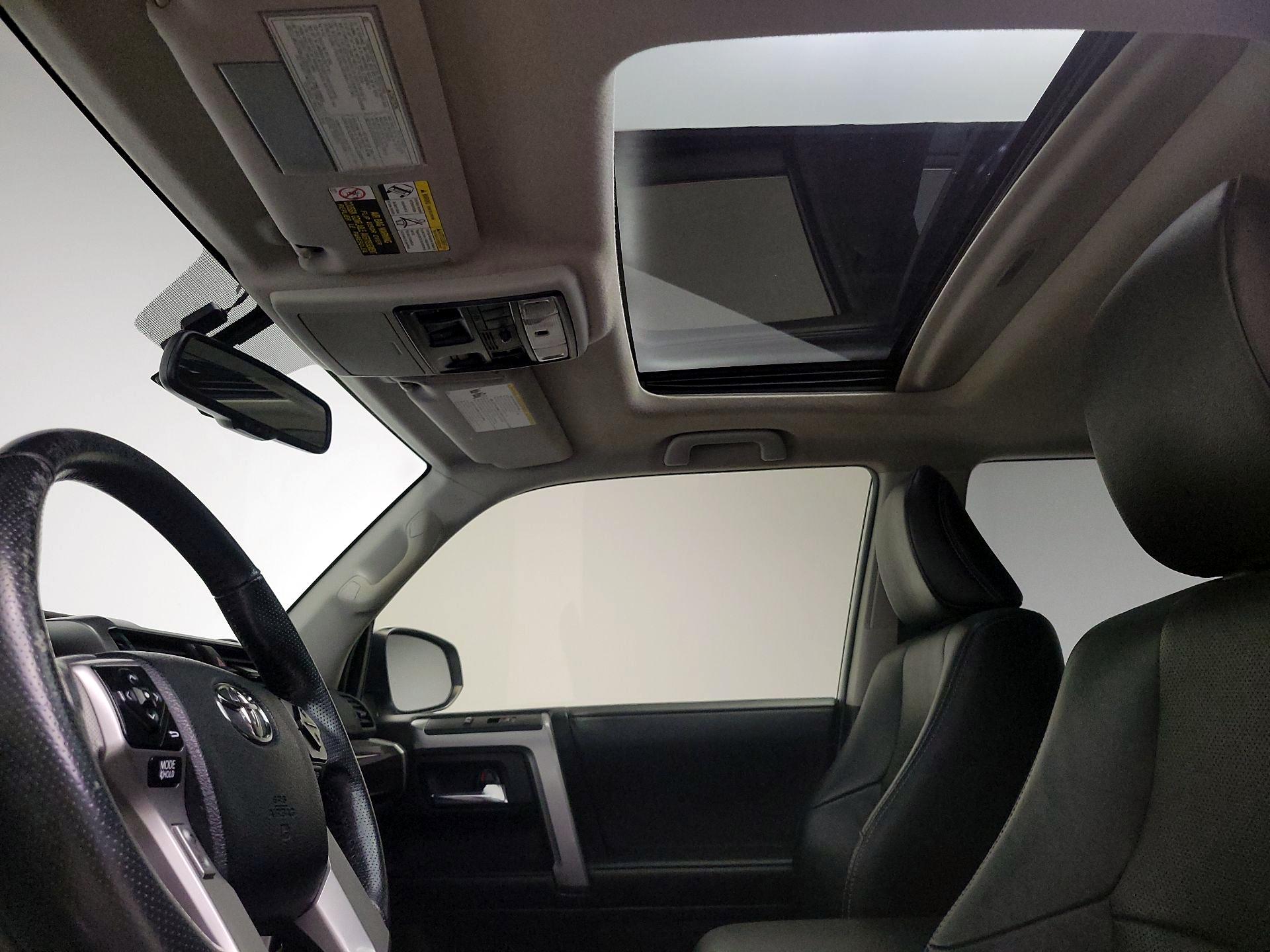 Thumbnail: 2017 Toyota 4Runner - 19