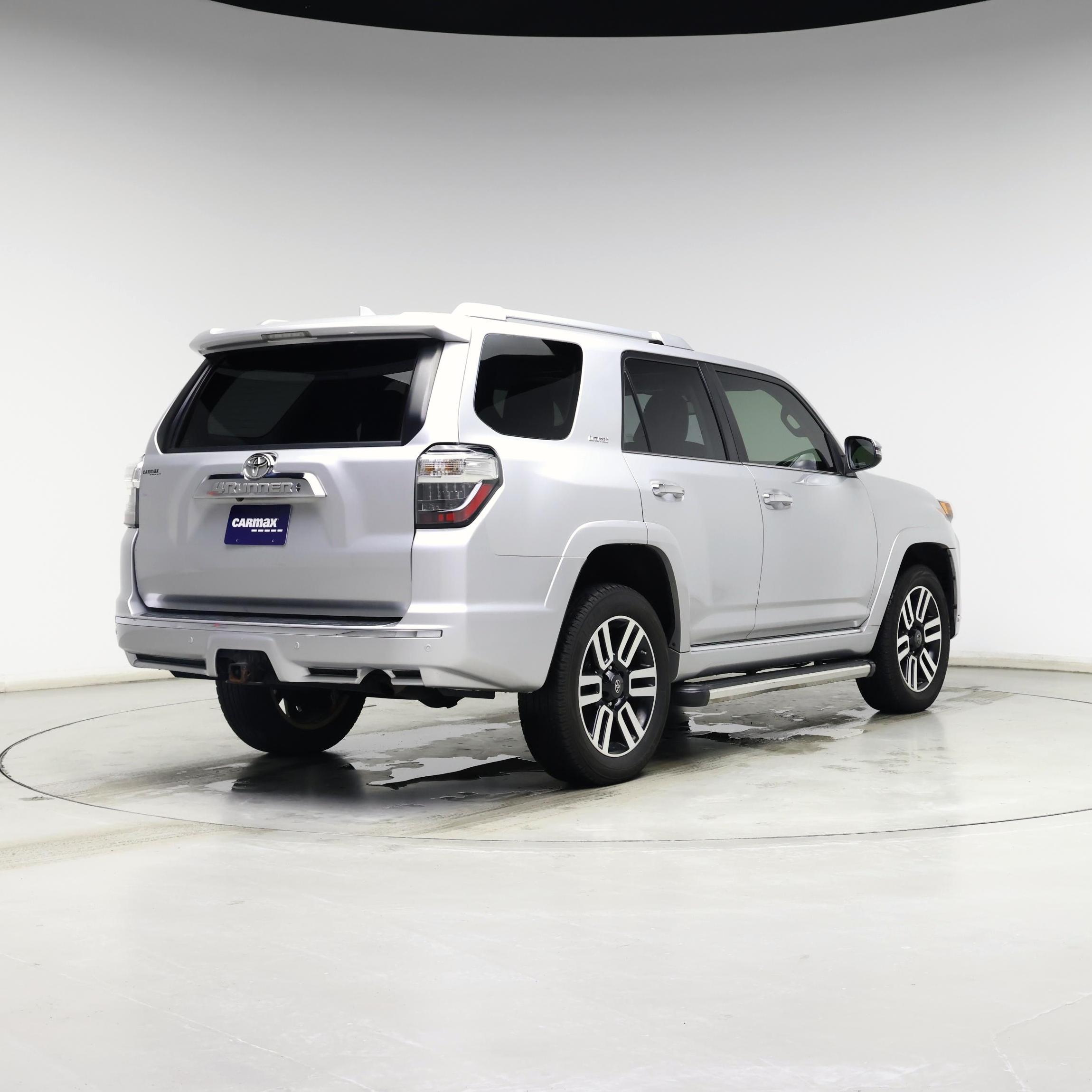 Thumbnail: 2017 Toyota 4Runner - 8