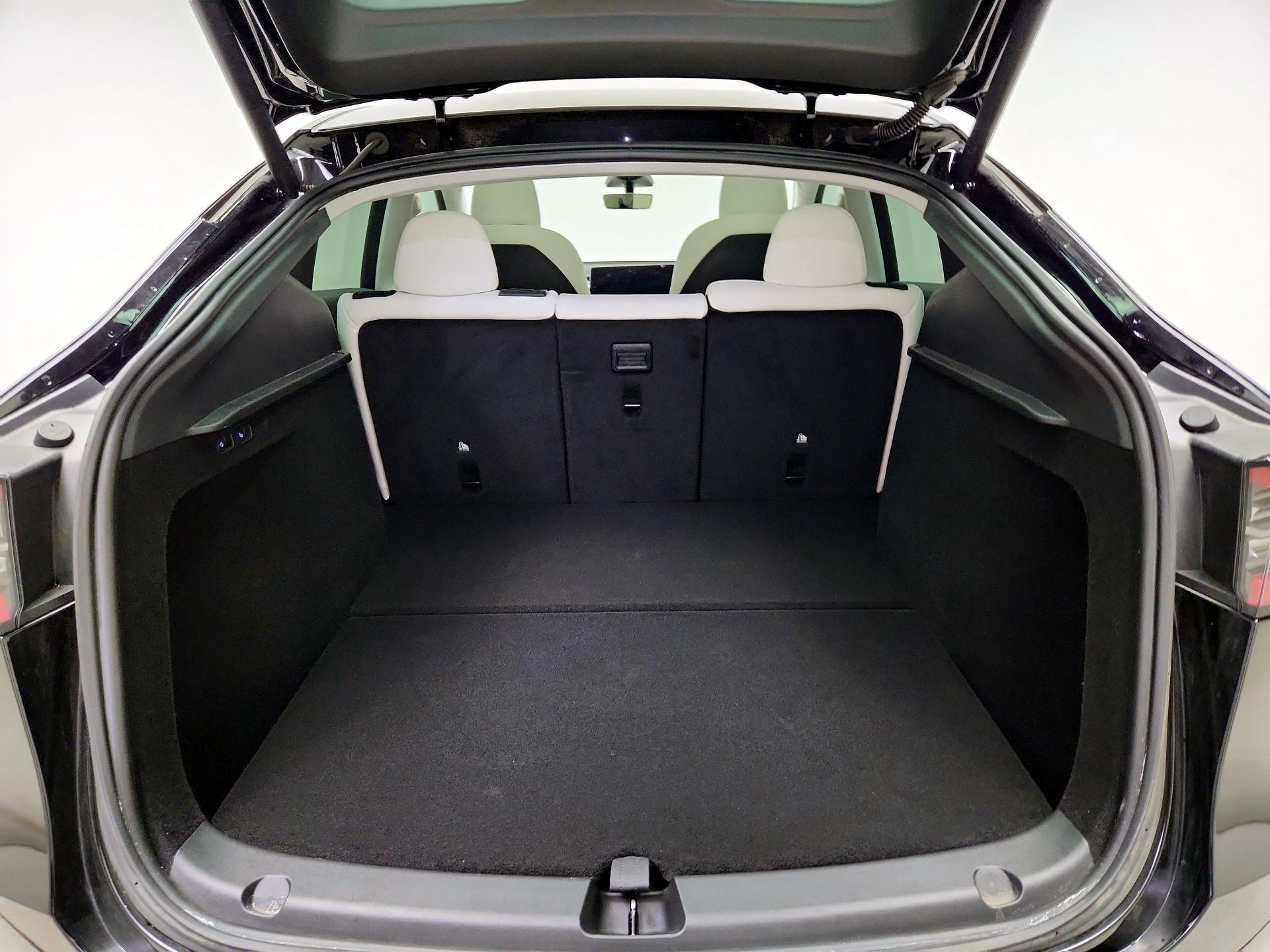 Thumbnail: 2023 Tesla Model Y - 19