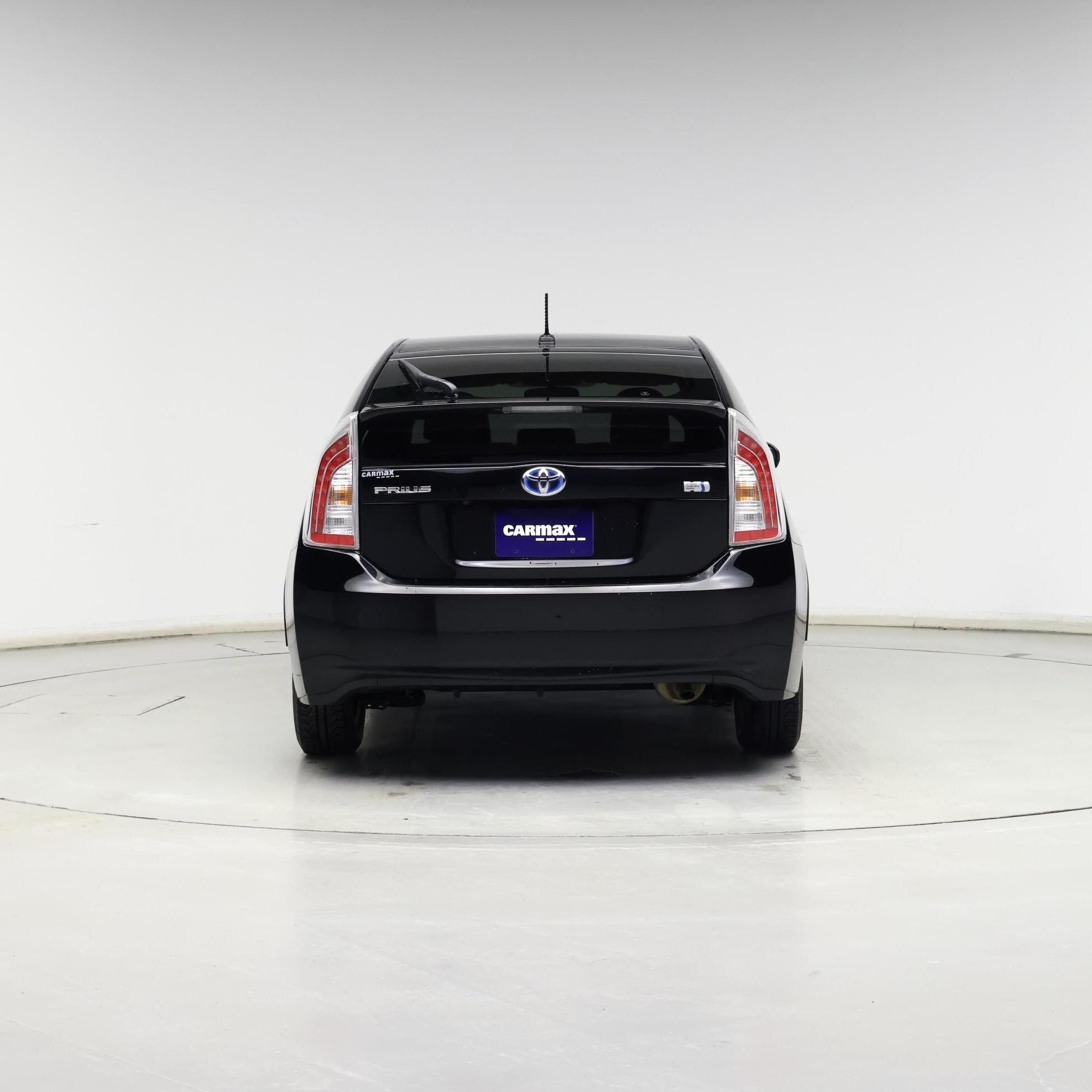 Thumbnail: 2015 Toyota Prius - 6