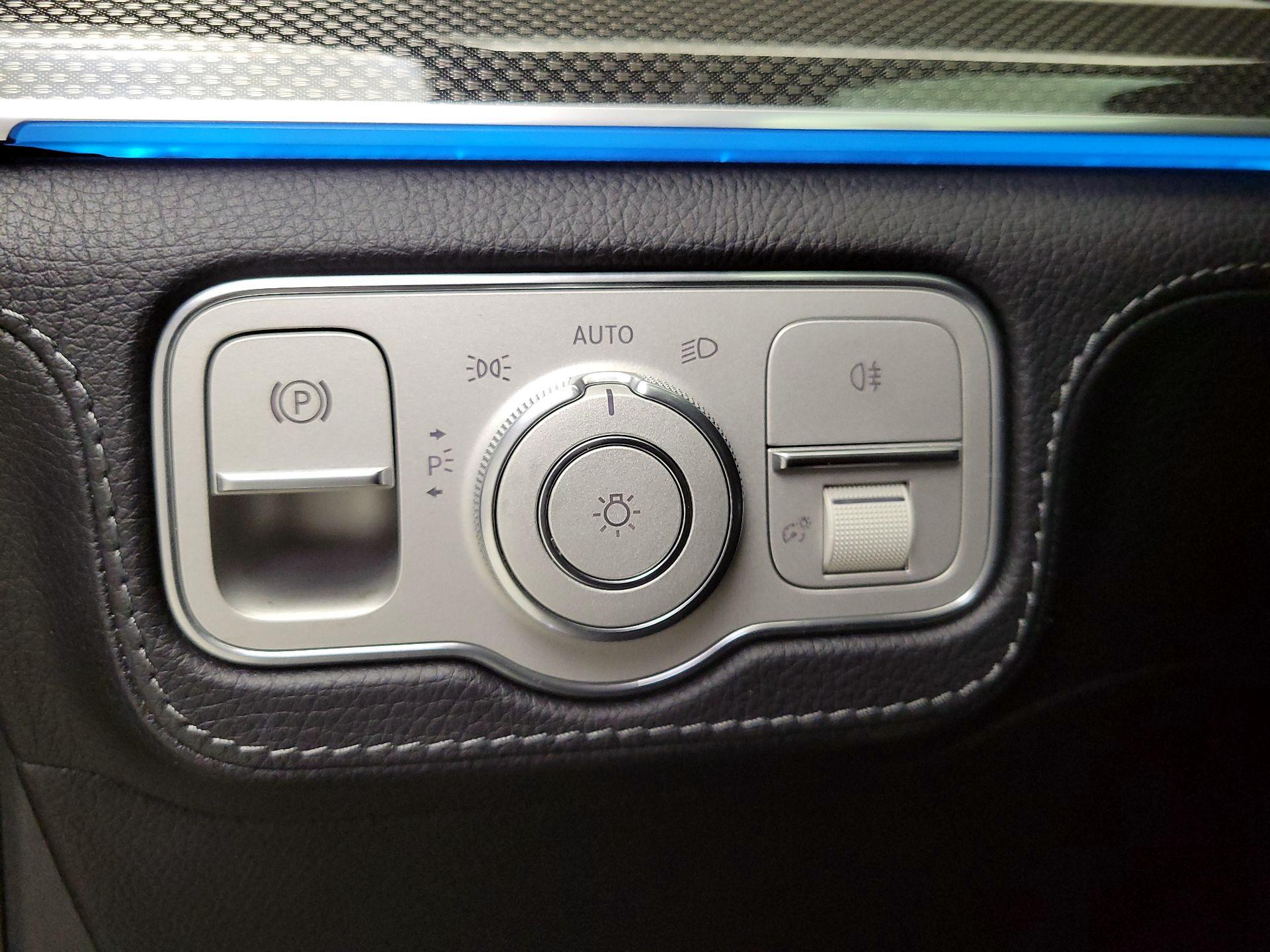 Thumbnail: 2021 Mercedes-Benz GLE - 13